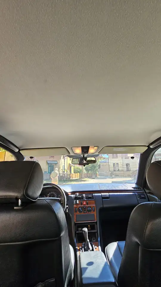 Mercedes-Benz E 250 d Avantgarde, foto 8