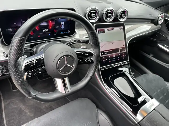 Mercedes-Benz C-Class view 10