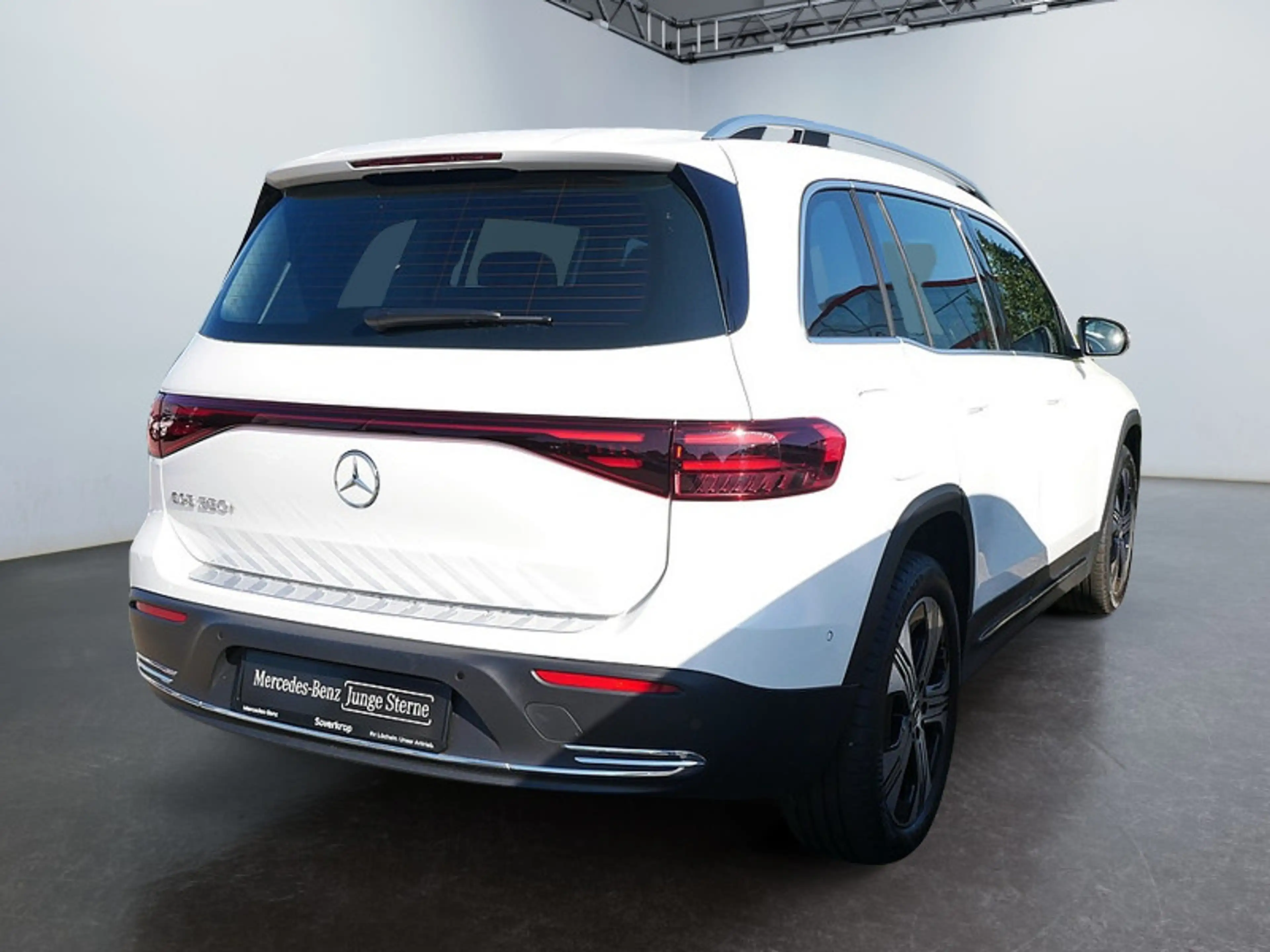 Mercedes-Benz EQB 250 + , PROGRESSIVE AHK DISTR KAMERA SPUR PDC — photo 4