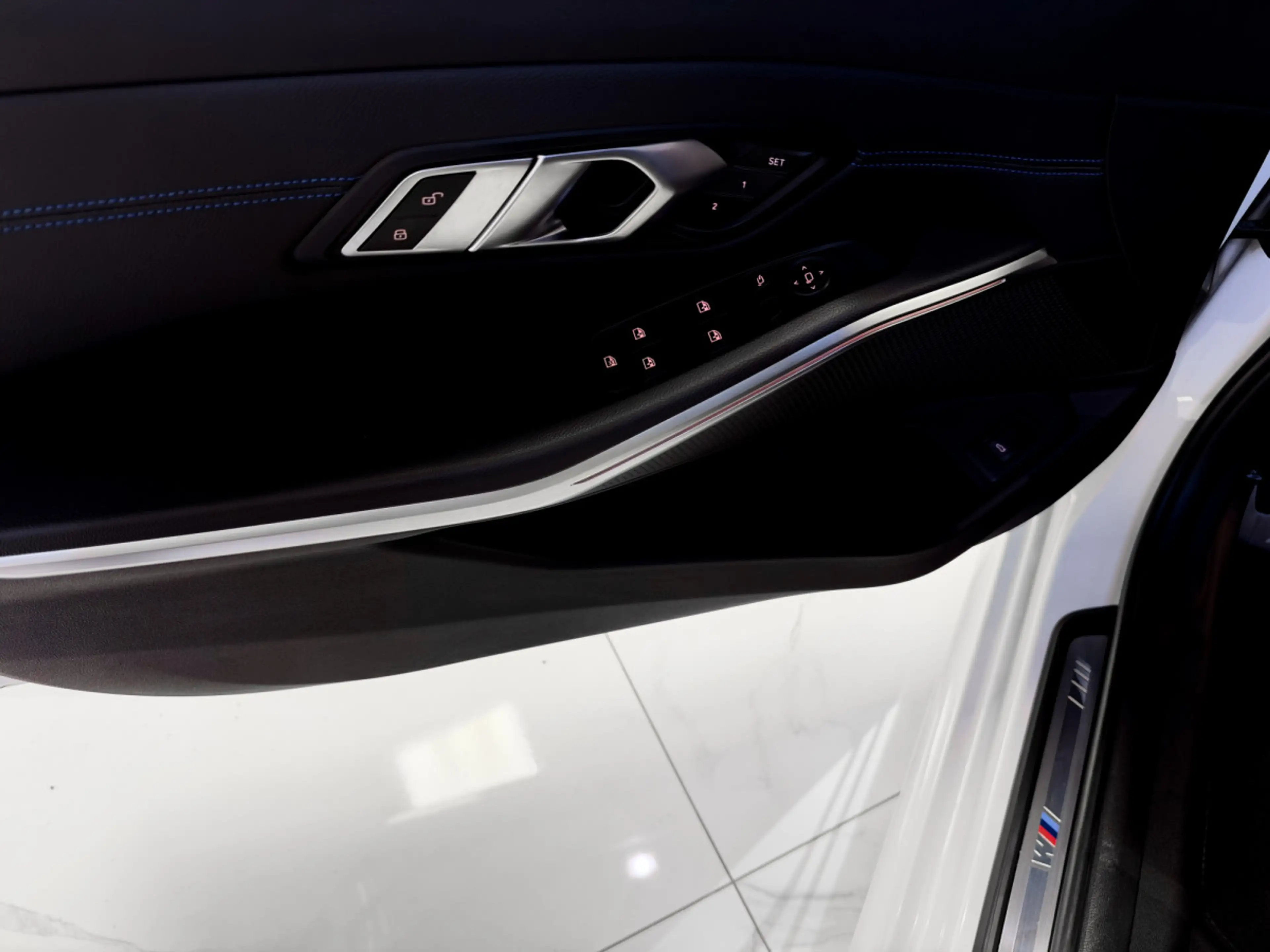 BMW 340 M340d xDrive Touring — photo 14