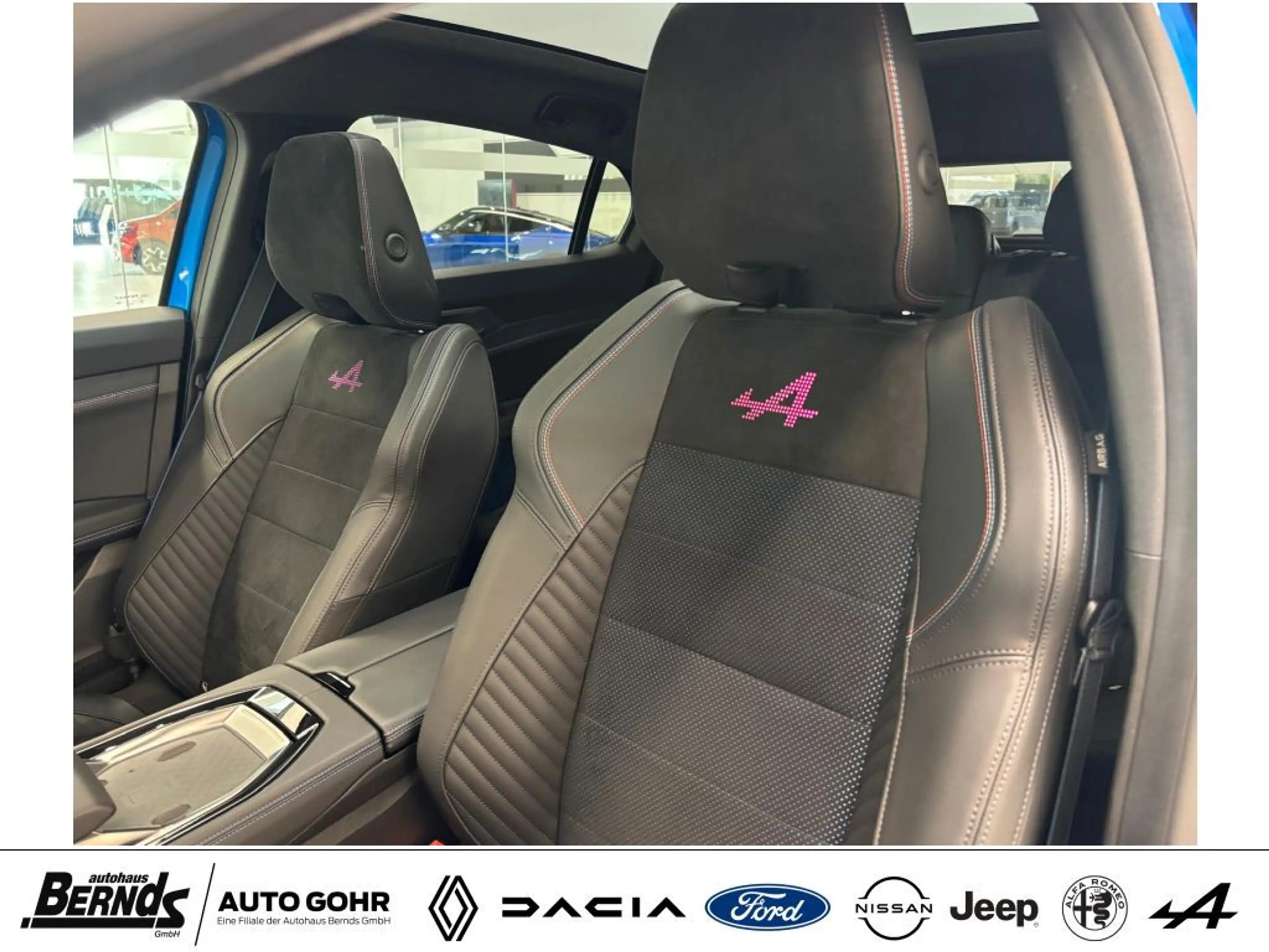 Renault Rafale E-Tech Plug-in Hybrid 300 4x4 Esprit Alpine AUTOM. — photo 14