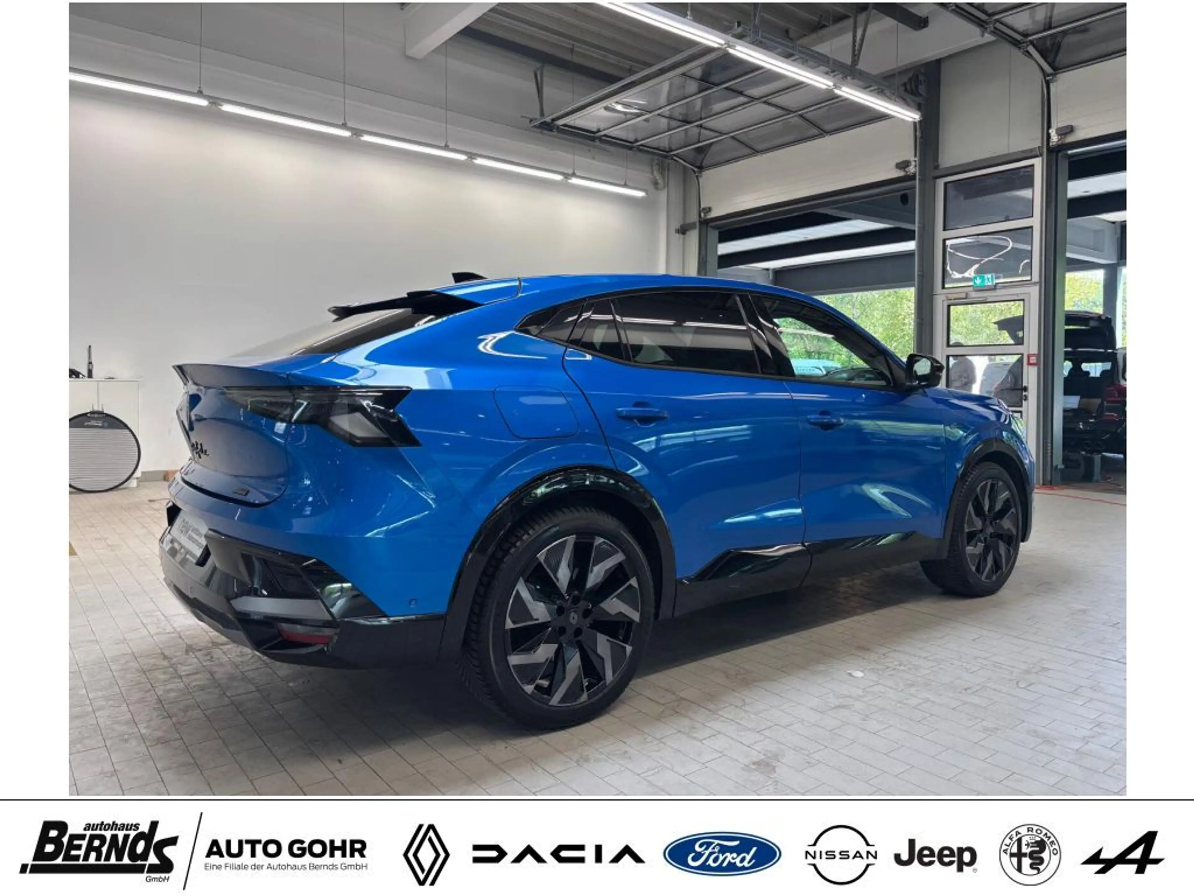 Renault Rafale E-Tech Plug-in Hybrid 300 4x4 Esprit Alpine AUTOM. — photo 5
