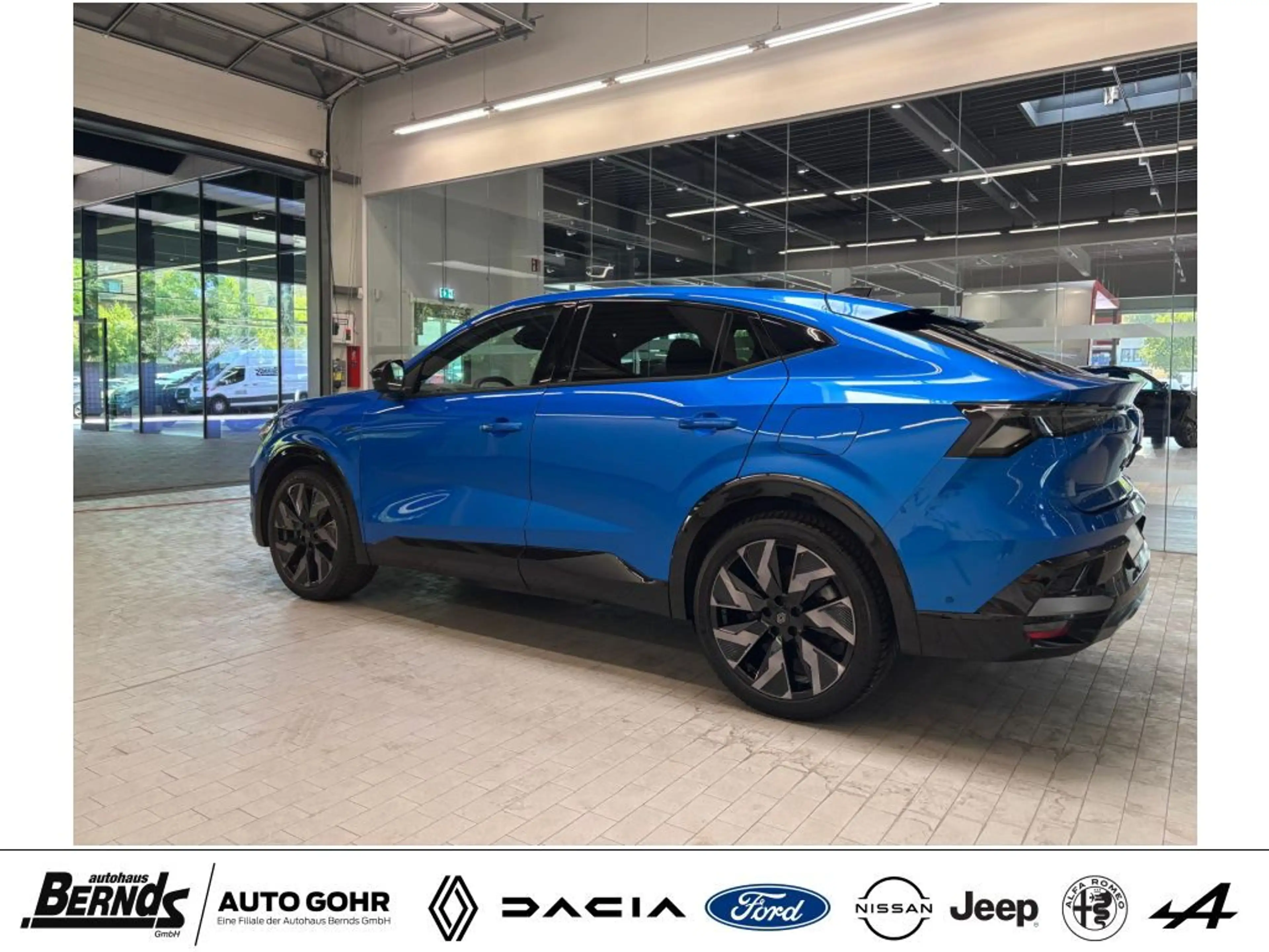 Renault Rafale E-Tech Plug-in Hybrid 300 4x4 Esprit Alpine AUTOM. — photo 9