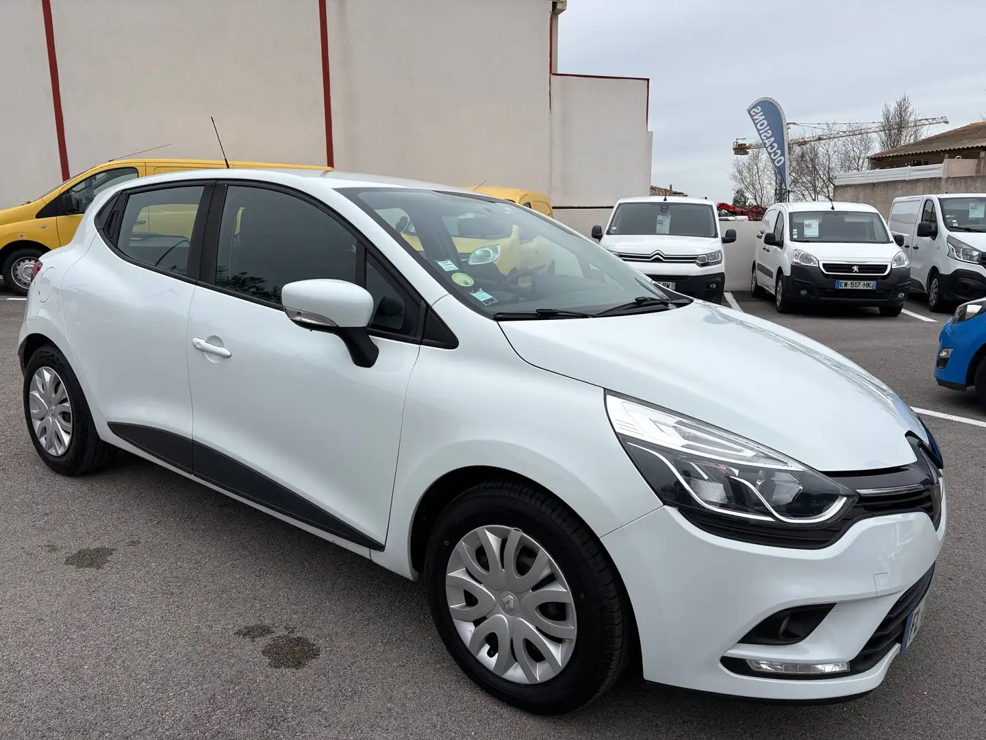 Renault Clio SOCIETE DCI 90 ENERGY E6C MEDIANAV Blanc - 2