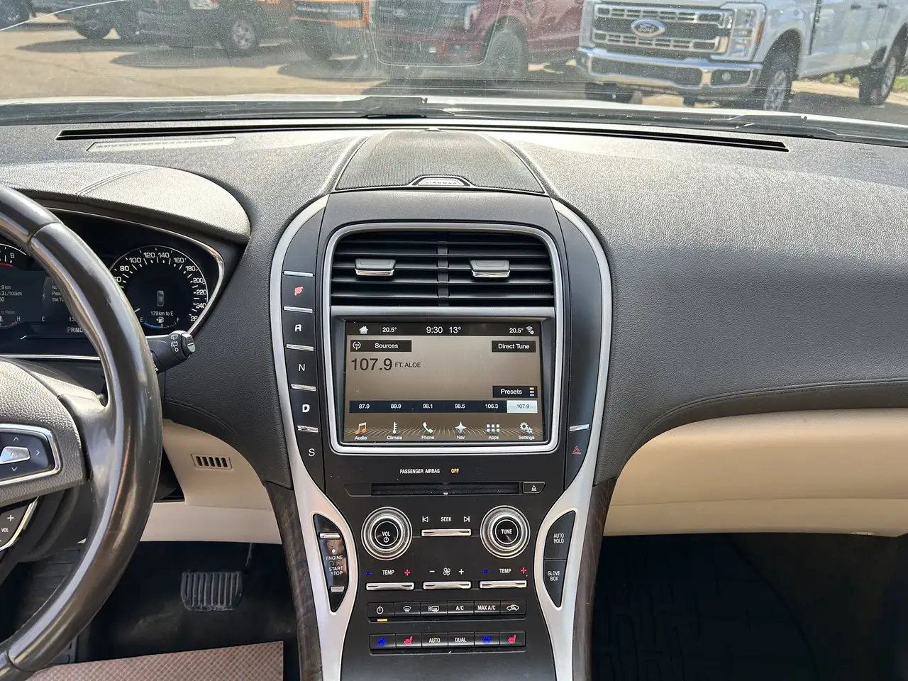 Lincoln MKX снимка Lincoln MKX