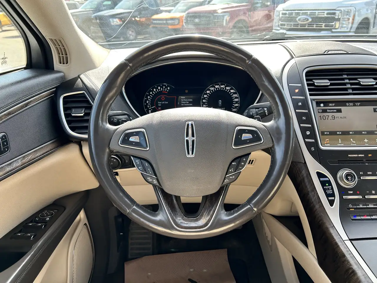 Lincoln MKX снимка Lincoln MKX