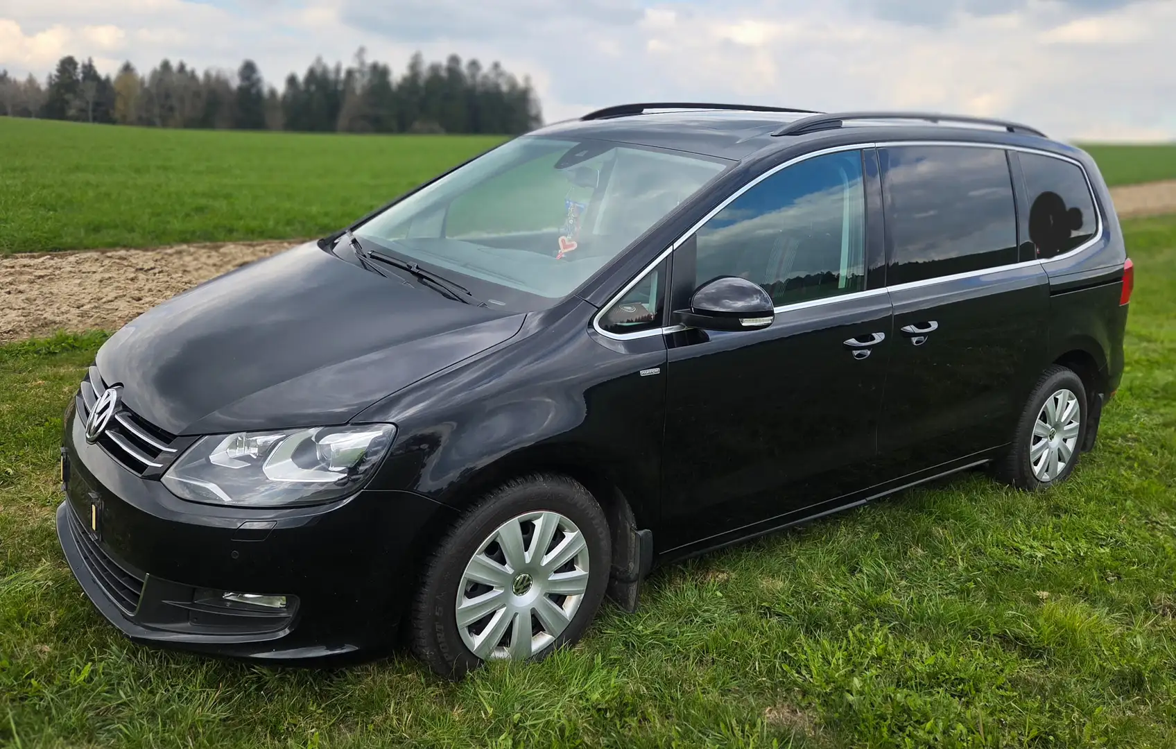 Volkswagen Sharan Sharan Sky BMT 2,0 TDI DPF DSG Sky Schwarz - 1