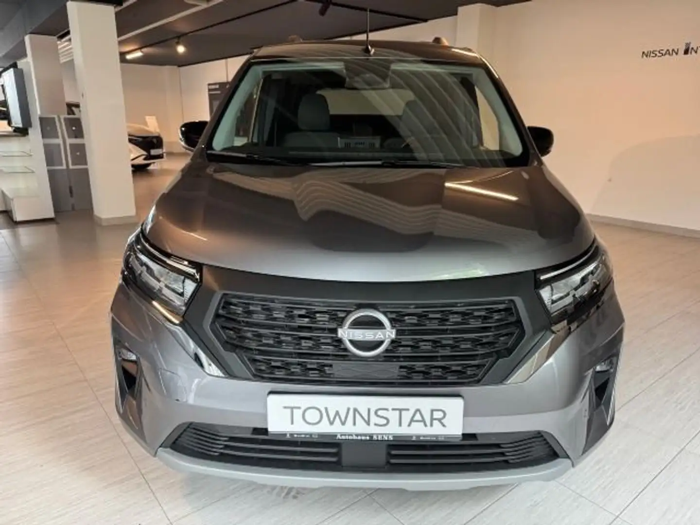 Nissan Townstar DIG-T 130 Automatik L1 Tekna " Sitzheiz Grau - 2