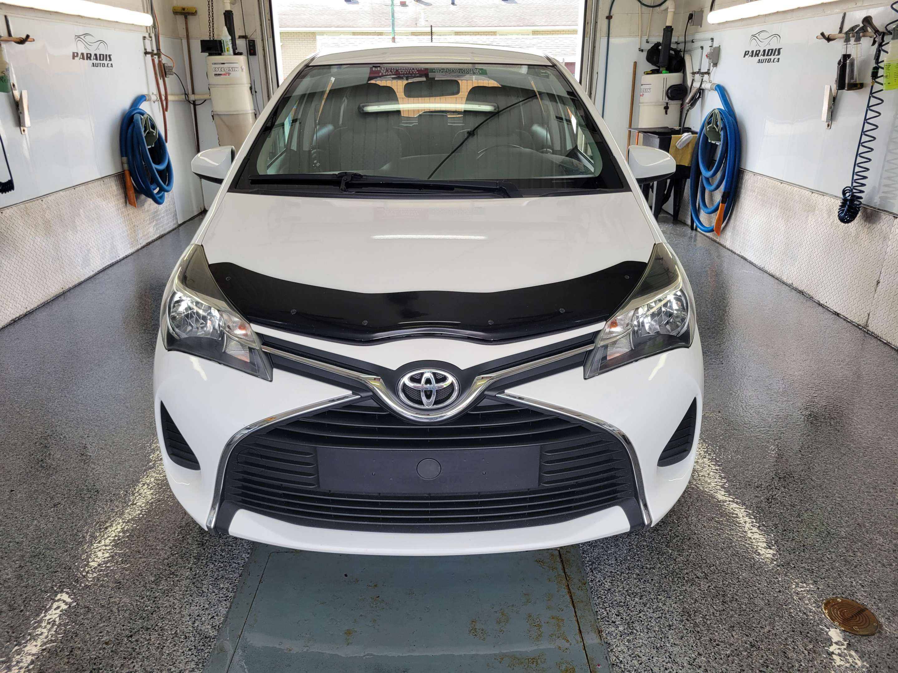 2016 Toyota Yaris Hatchback 5-Door