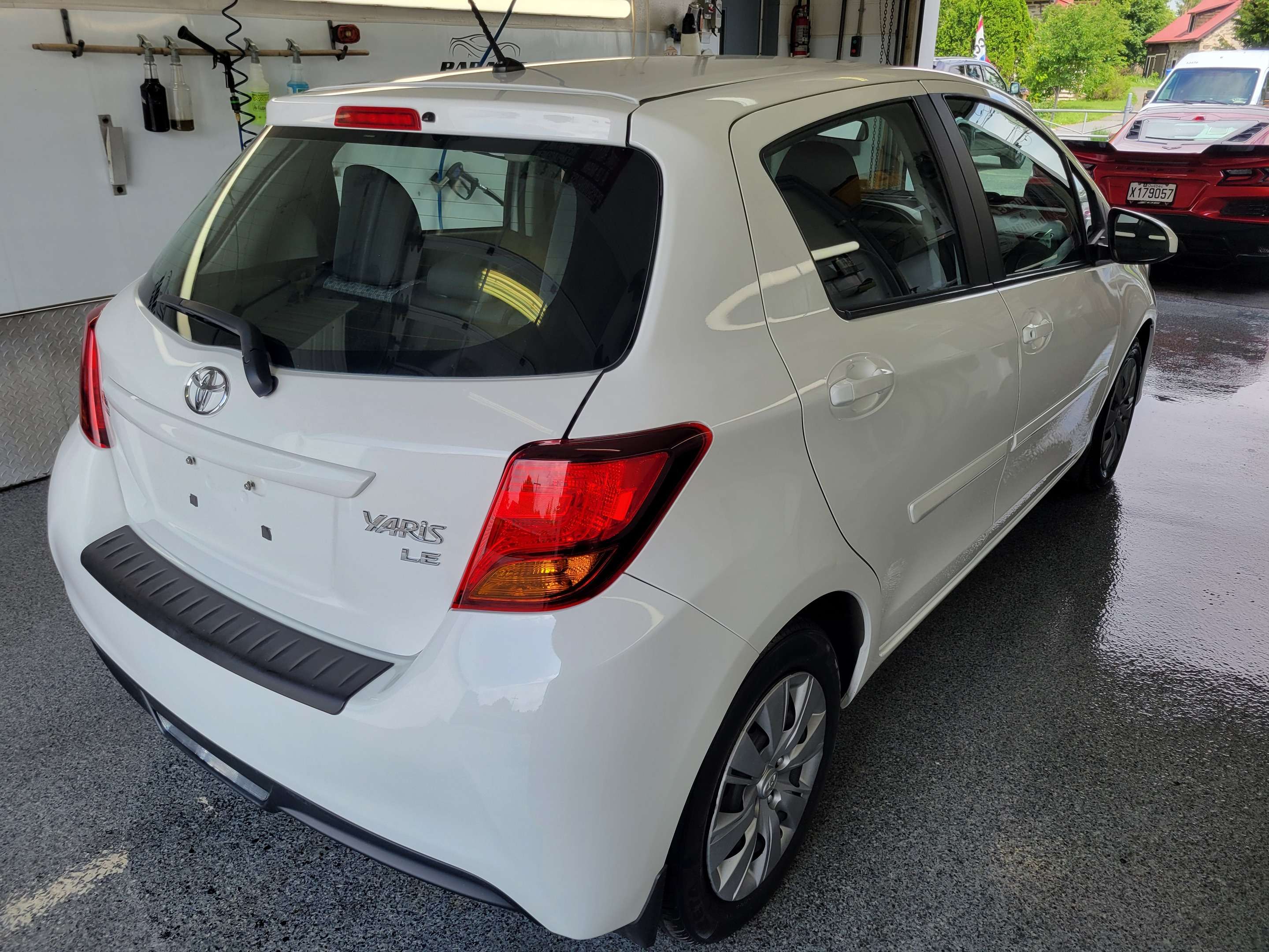 2016 Toyota Yaris Hatchback 5-Door