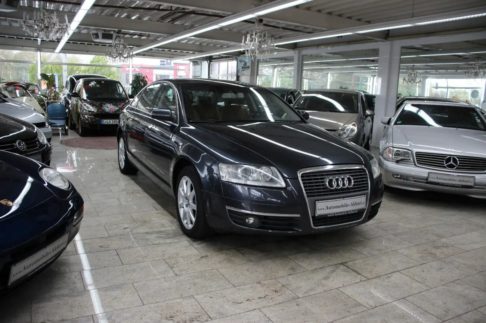 Audi A6 Lim. 2.7 TDI Grau - 2