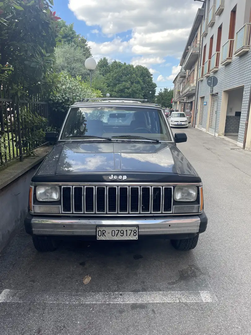 Jeep Cherokee pioneer 2.5 - 1