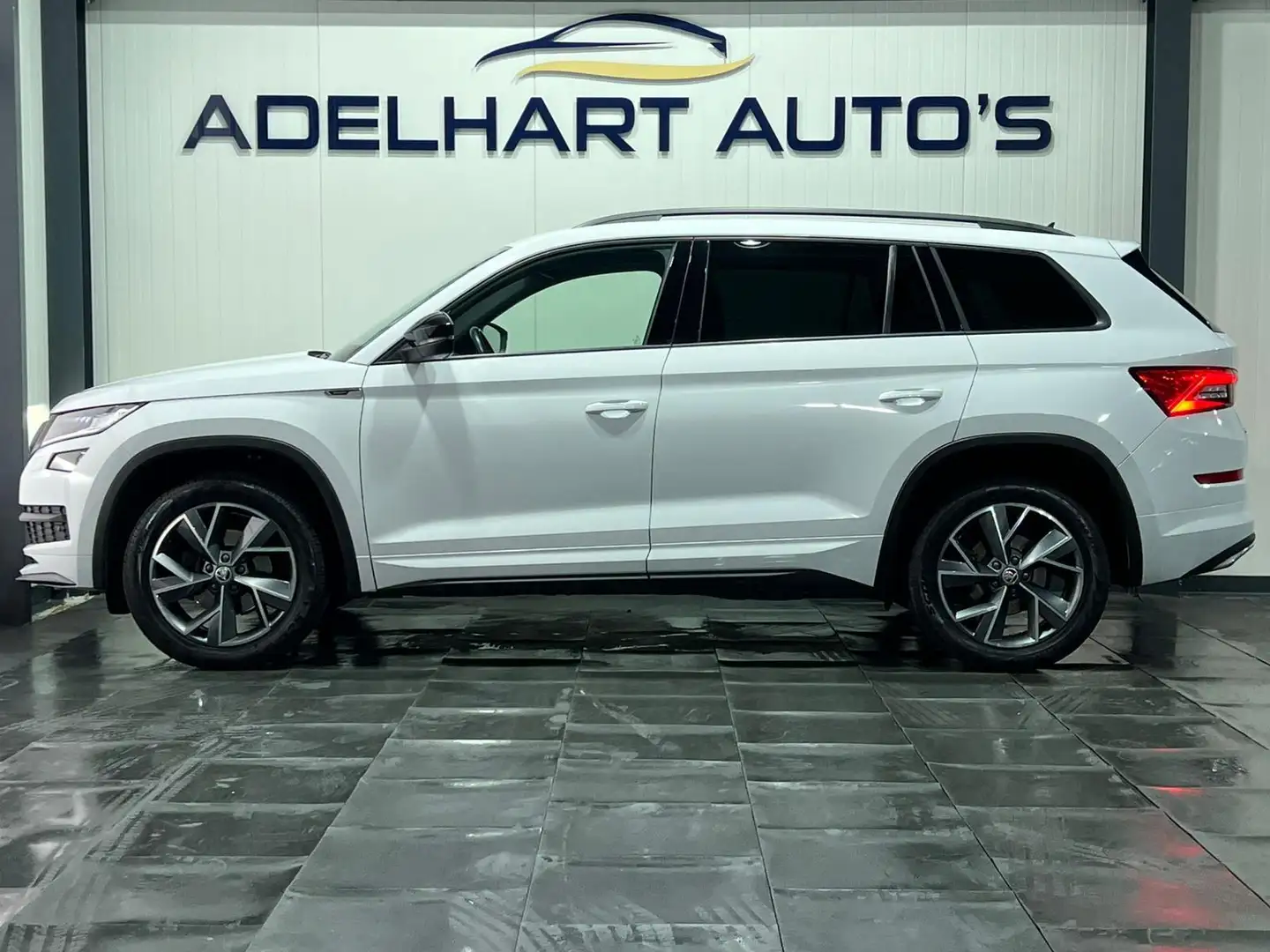 Skoda Kodiaq 1.5 TSI Sportline Business / Navigatie full map / Wit - 2