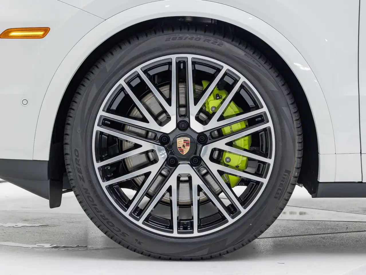 Porsche Cayenne снимка Porsche Cayenne