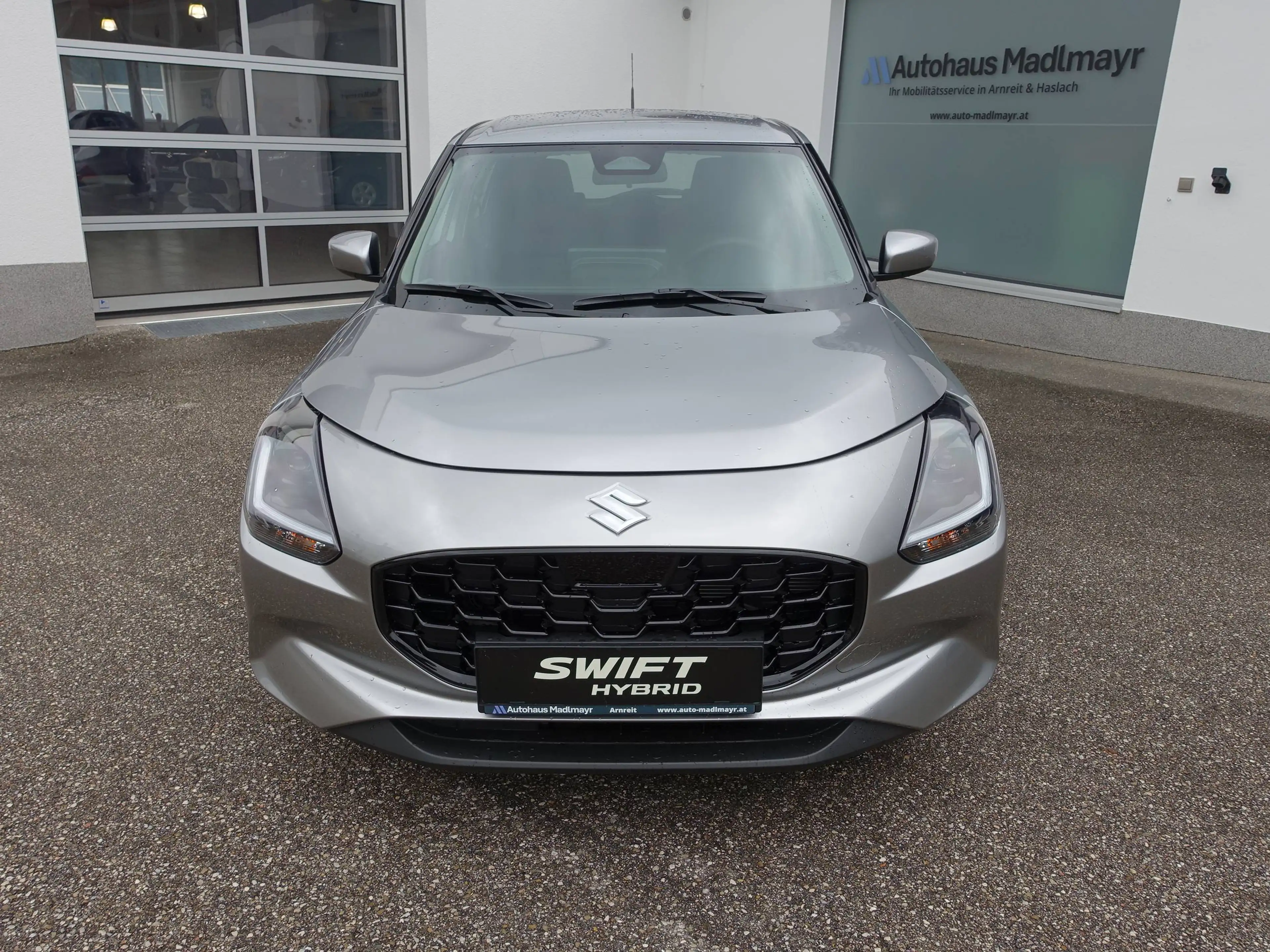 Suzuki Swift SWIFT 1.2 HYBRID shine — photo 2