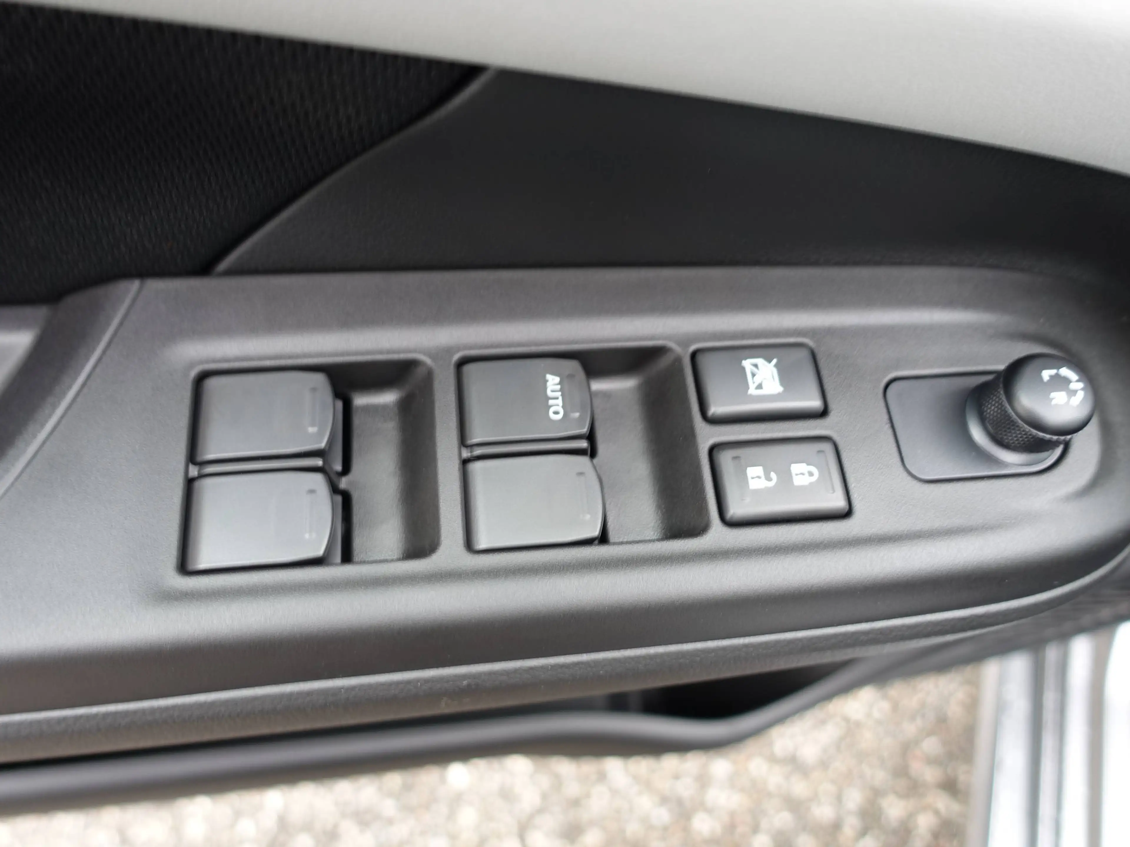 Suzuki Swift SWIFT 1.2 HYBRID shine — photo 7
