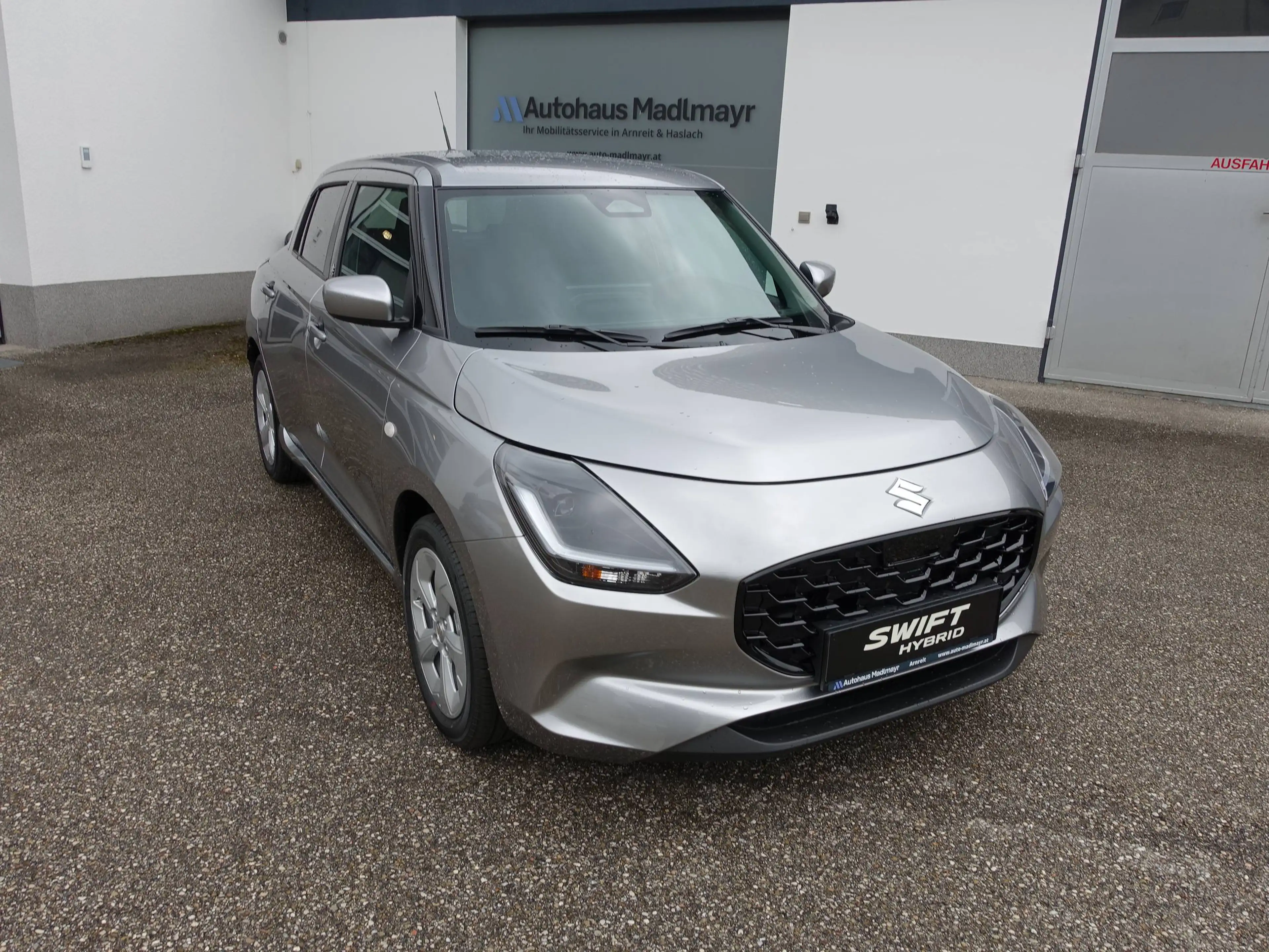 Suzuki Swift SWIFT 1.2 HYBRID shine