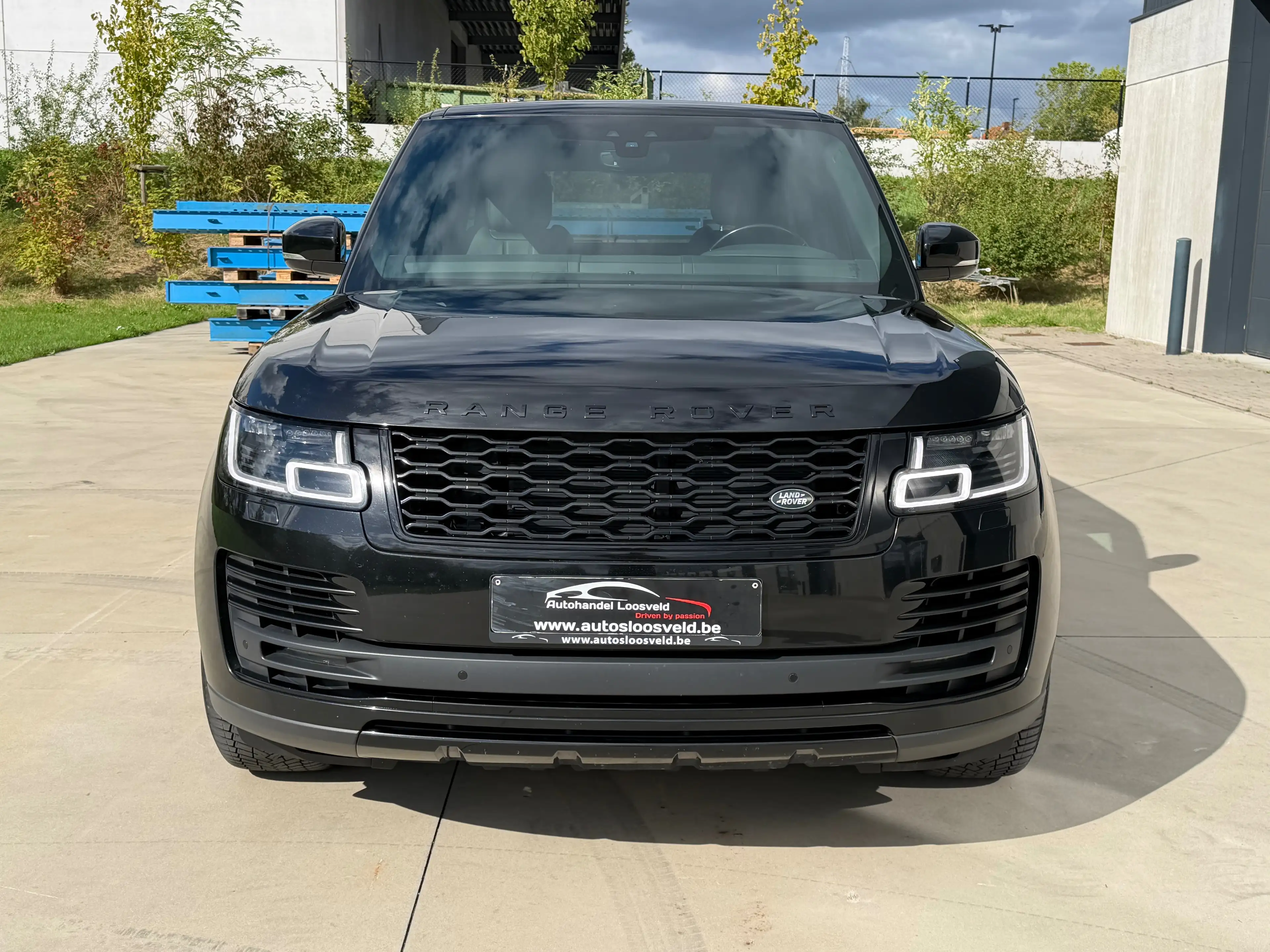 Land Rover Range Rover 3.0 TD6 D300 Black Pack / LICHTE VRACHT/ € 38.000 EXCL BTW — photo 2