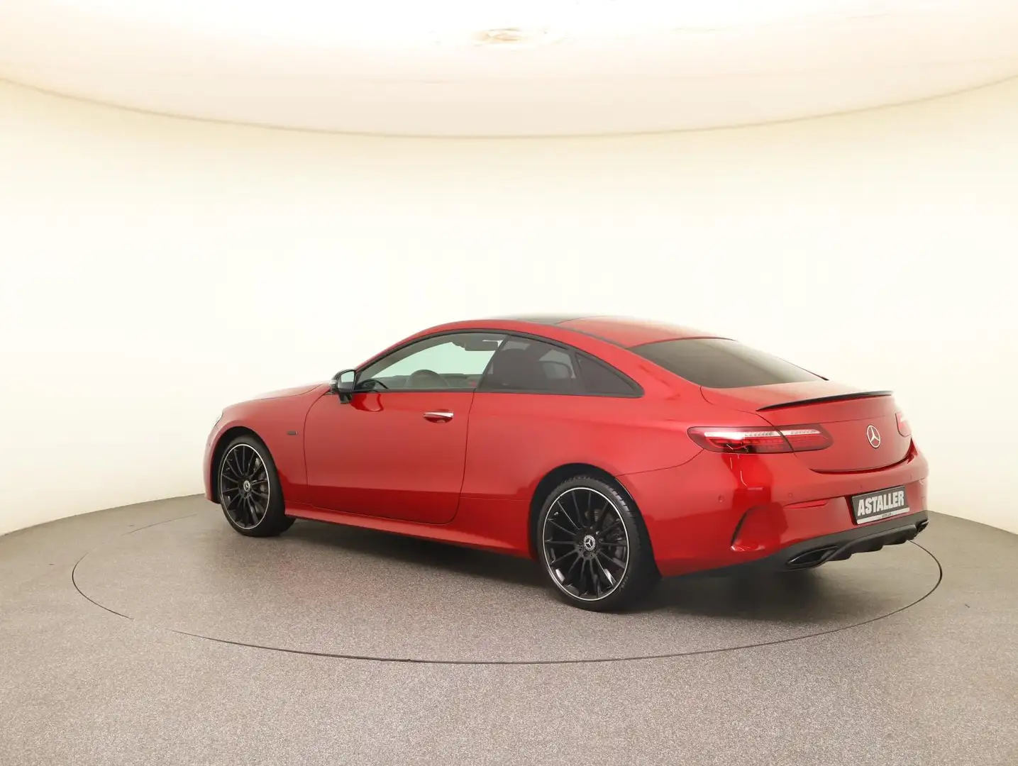 Mercedes-Benz E 400 d 4M Coupé AMG Line 2x Night Edition +360° Rot - 2