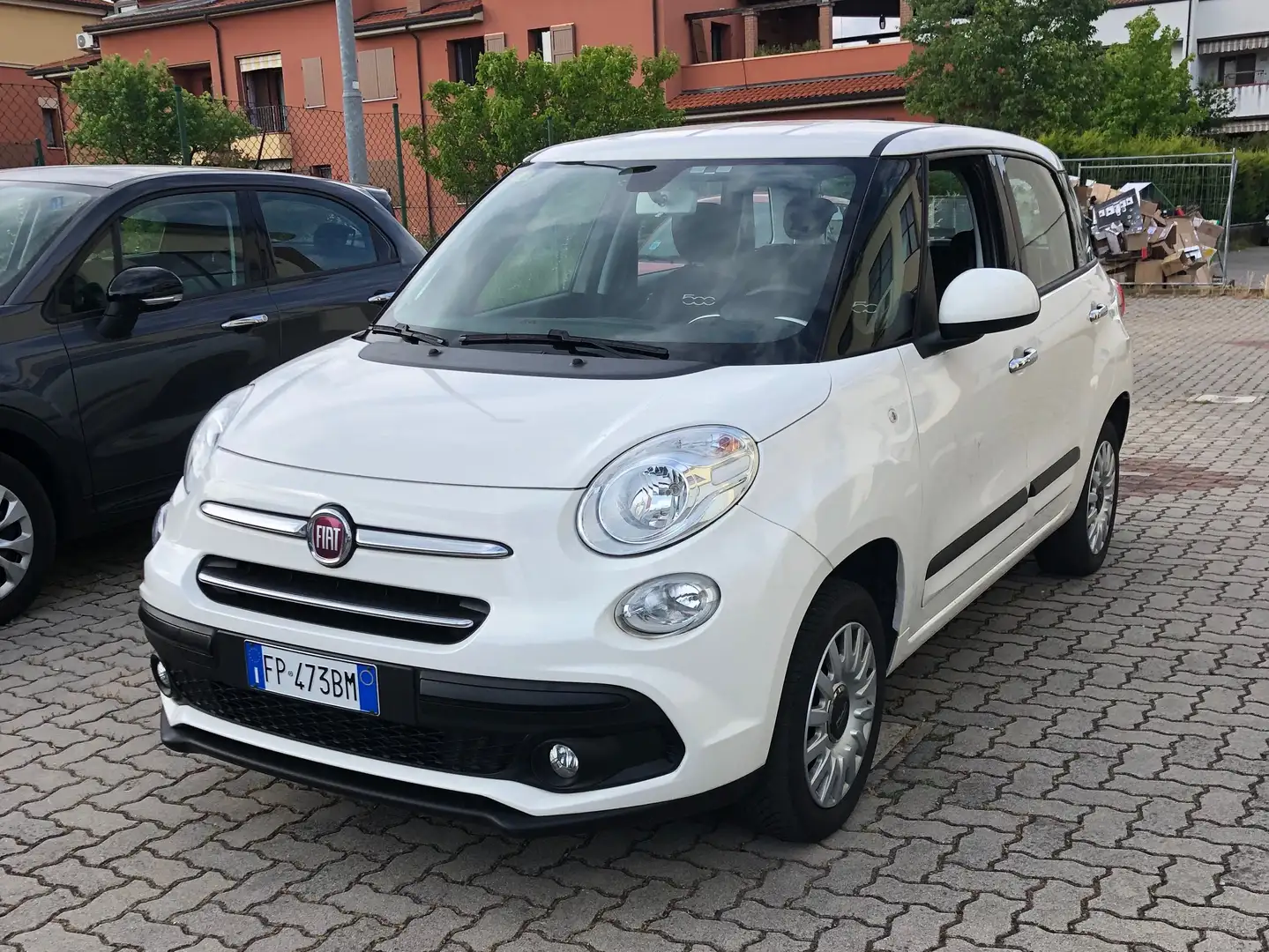 Fiat 500L 500L 0.9 t.air t. METANO Pop Star 80cv Weiß - 1