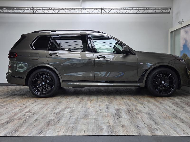 BMW X7 xDr40d M Sport Pro AHK Sitzlüftung ACC 23Zoll — photo 4