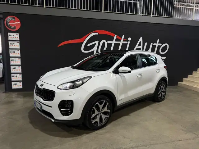 Kia Sportage view 2