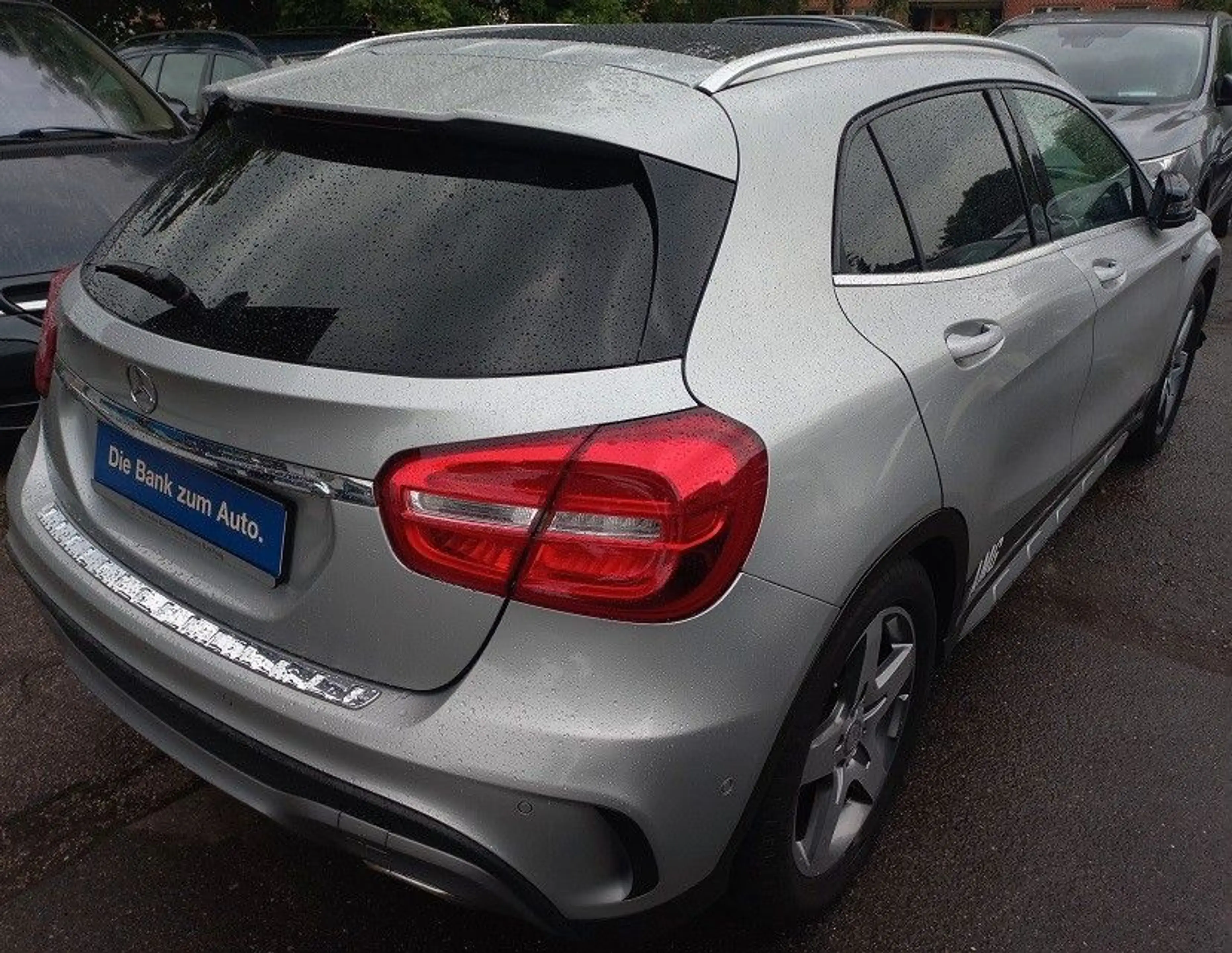 Mercedes-Benz GLA 250 GLA  2,0 Aut AMG Klima Leder Navi LMF18" — photo 7
