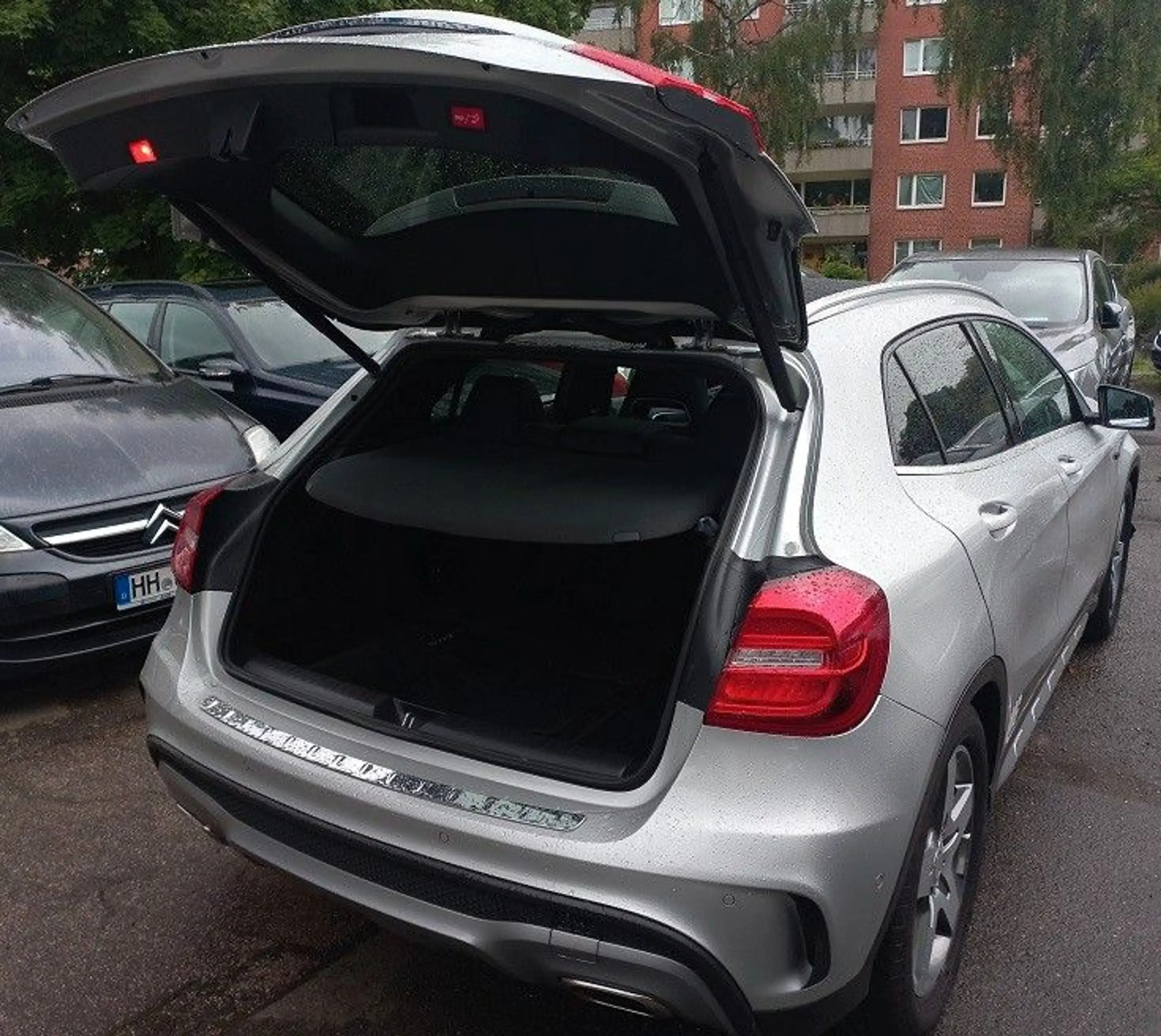 Mercedes-Benz GLA 250 GLA  2,0 Aut AMG Klima Leder Navi LMF18" — photo 11