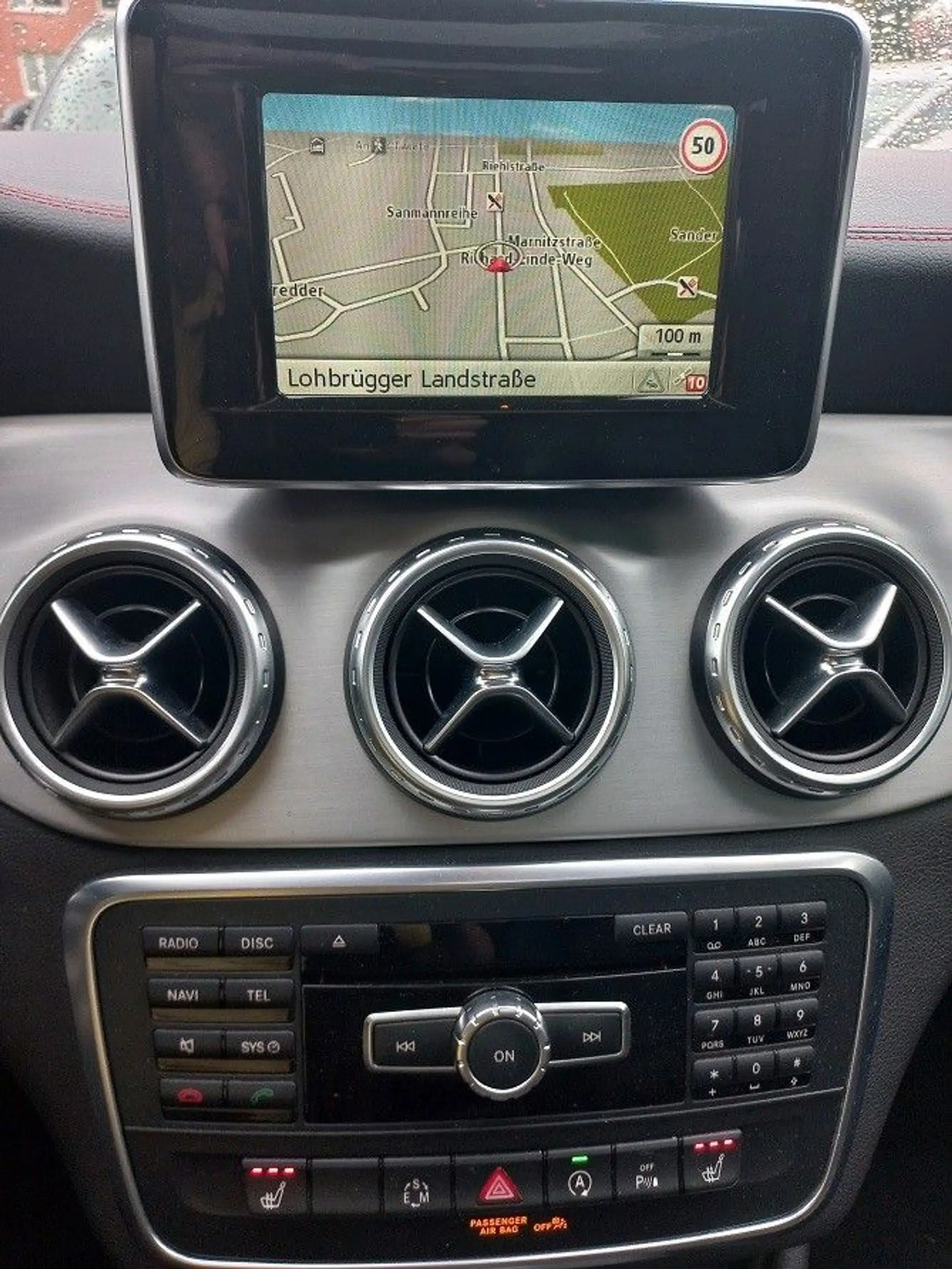 Mercedes-Benz GLA 250 GLA  2,0 Aut AMG Klima Leder Navi LMF18" — photo 16