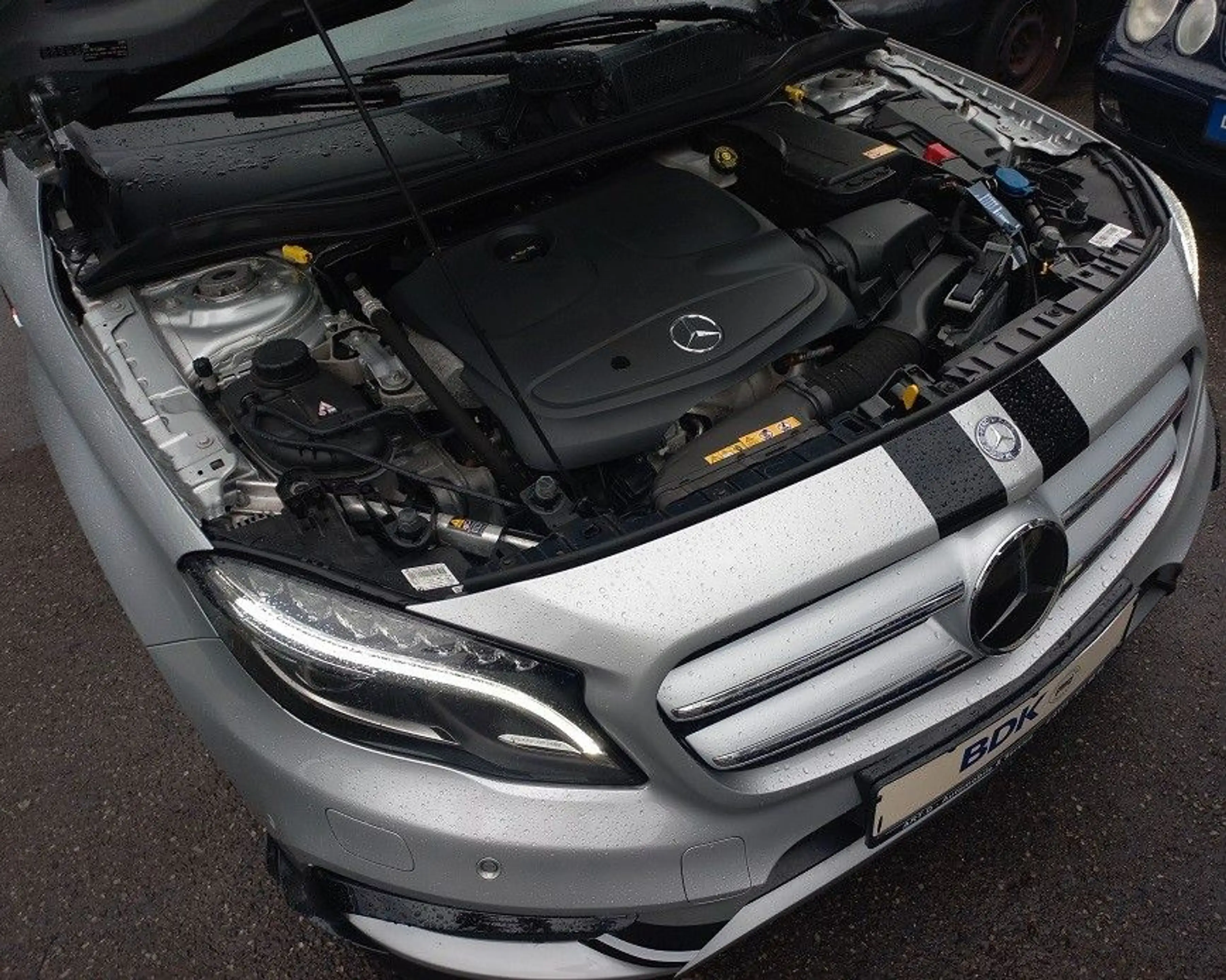 Mercedes-Benz GLA 250 GLA  2,0 Aut AMG Klima Leder Navi LMF18" — photo 17