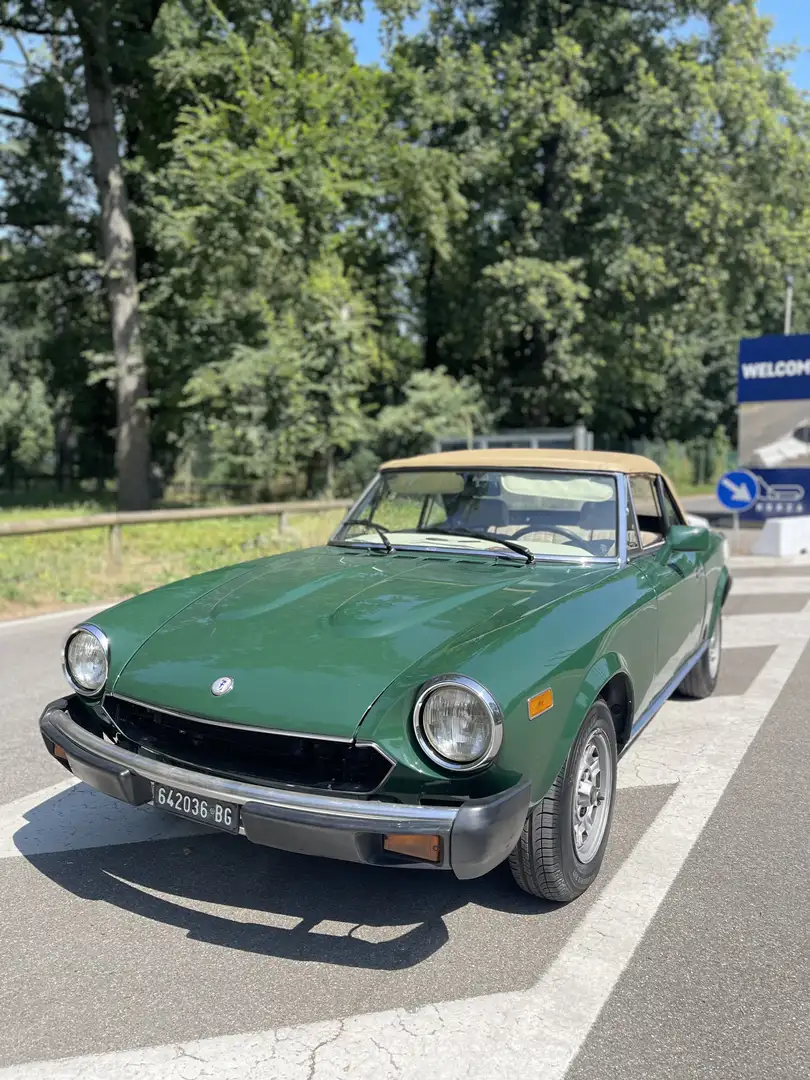 Fiat 124 Spider Versione America Pininfarina - 1