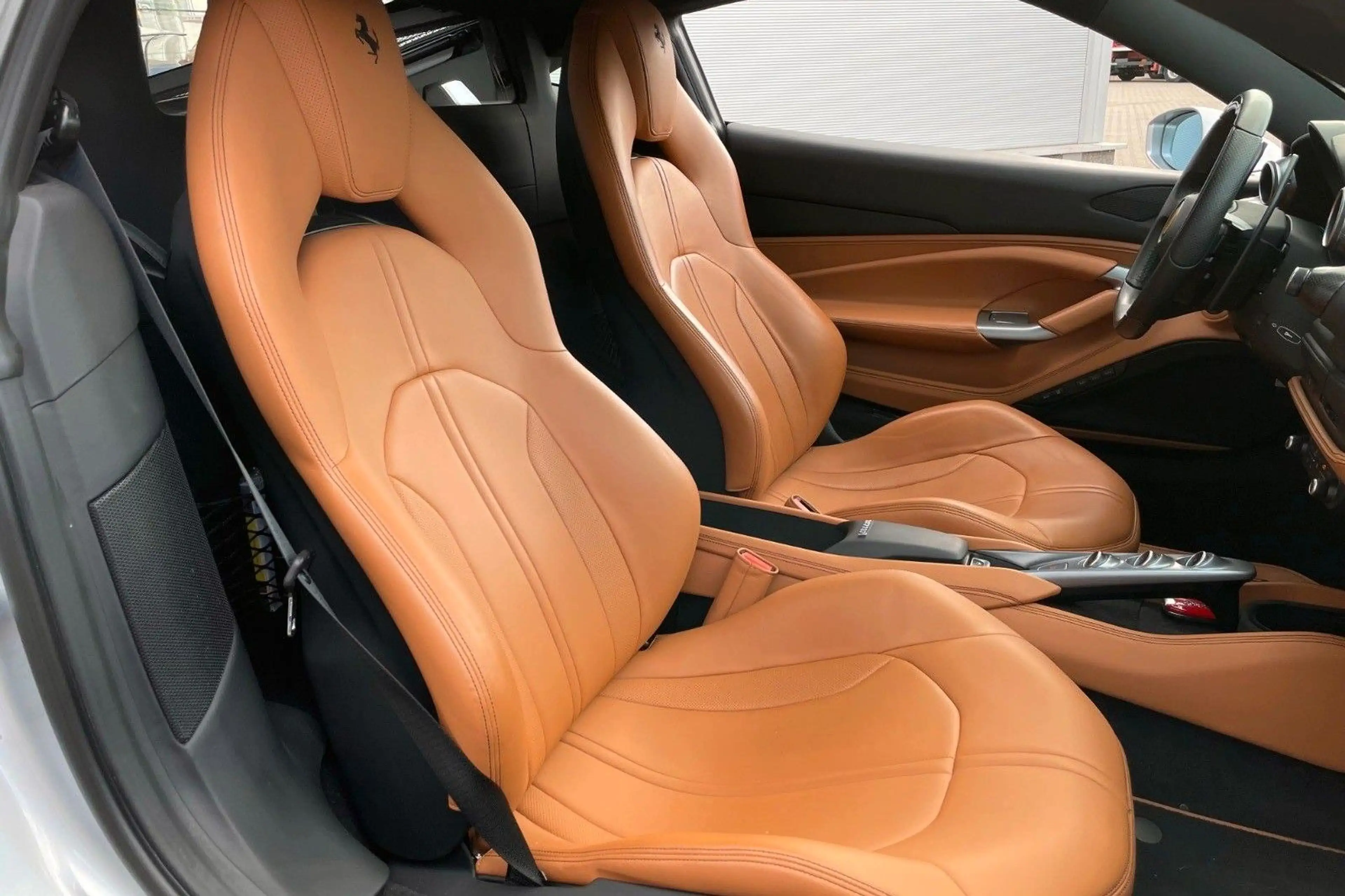 Ferrari F8 Tributo Lift, R-Kam, Karbon, Titan-AGA, JBL — photo 14