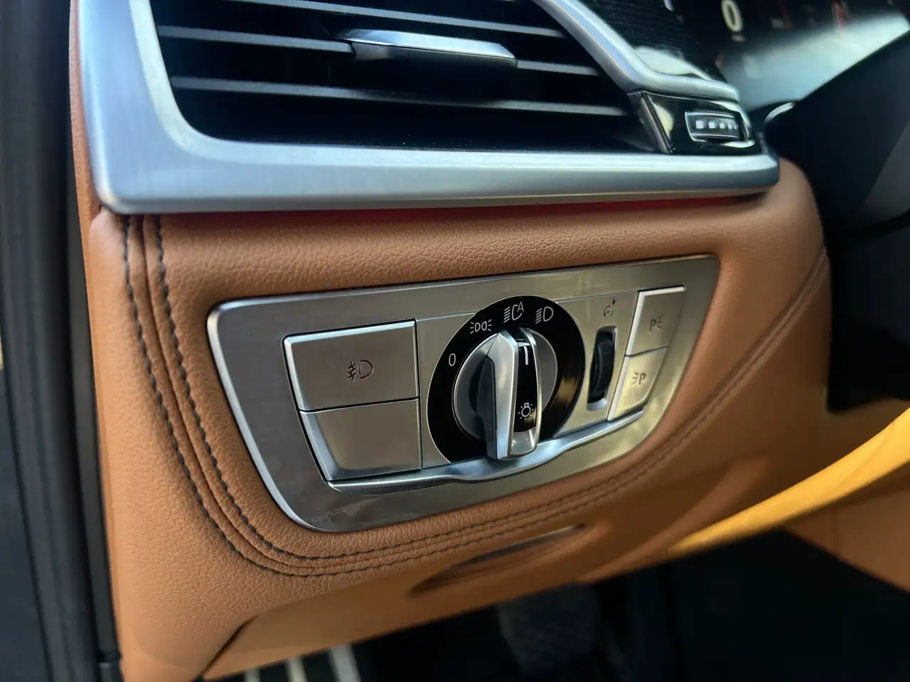 BMW 7 Series снимка BMW 7 Series