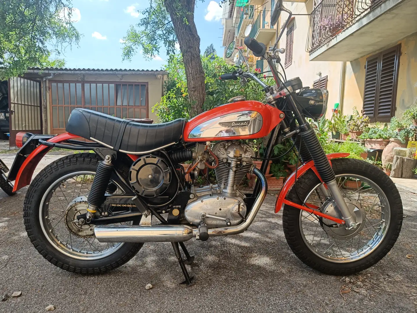 Ducati Scrambler 350 Naranja - 1