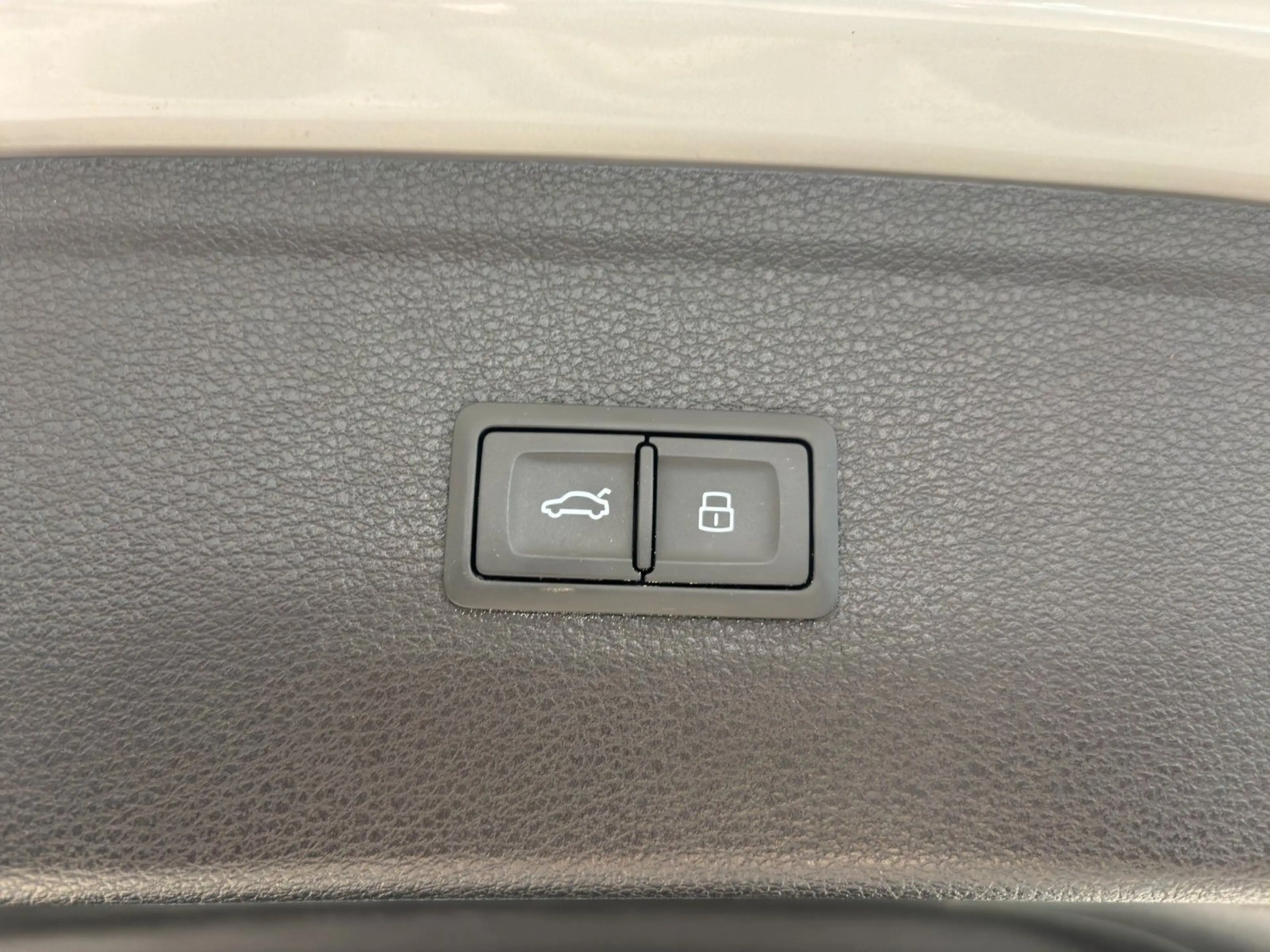 Audi SQ5 3.0TDI qu. AHK AMBI MATRIX SOUND ASSIST — photo 10