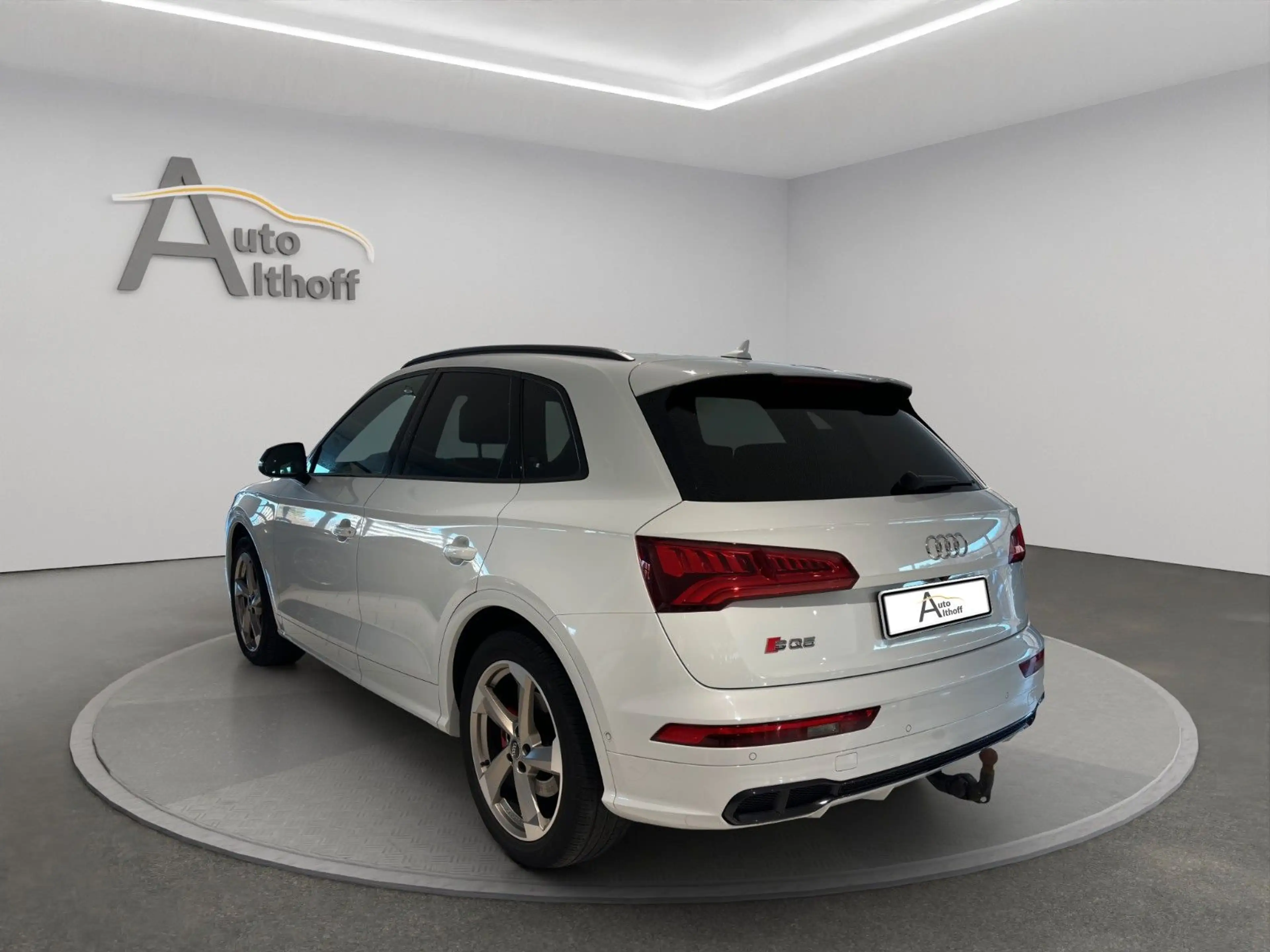 Audi SQ5 3.0TDI qu. AHK AMBI MATRIX SOUND ASSIST — photo 5