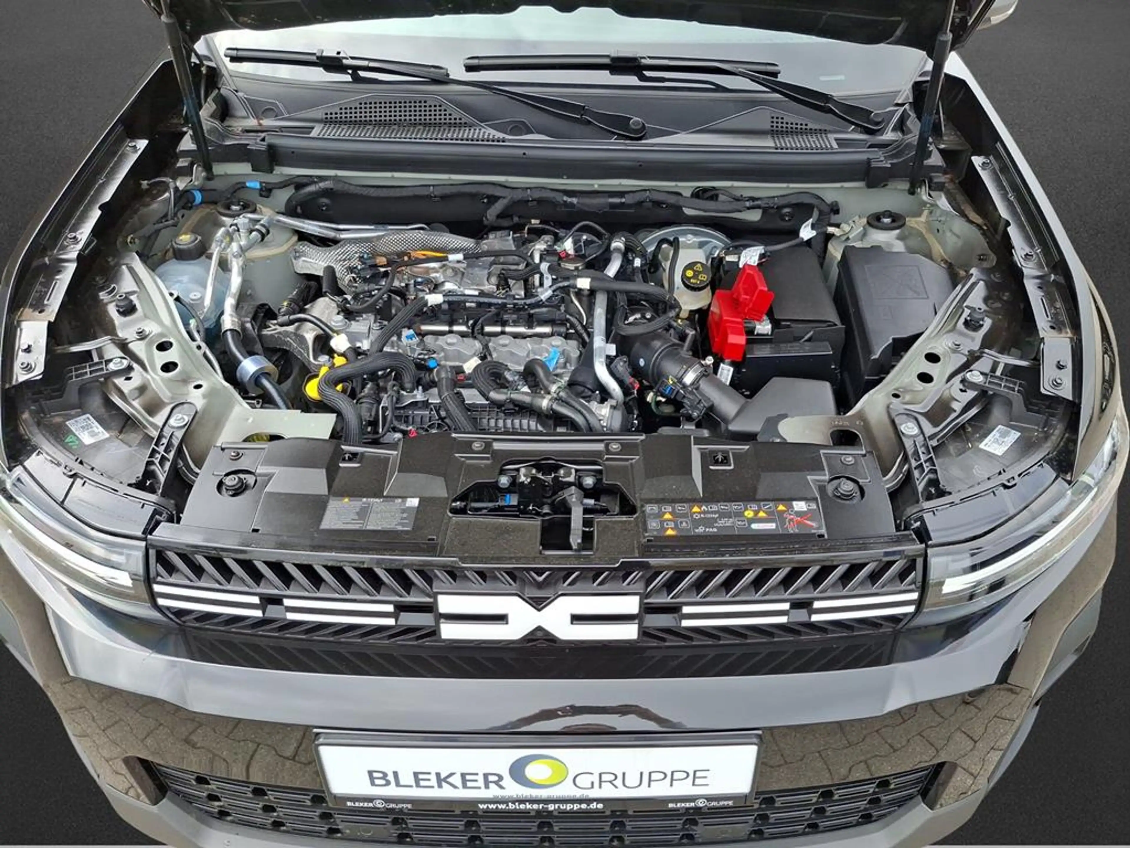 Dacia Bigster Journey mild hybrid 140 — photo 5