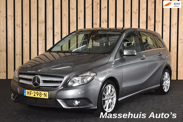 Mercedes-Benz B 180 Ambition Trekhaak 144dkm Automaat Clima Cruise Sto