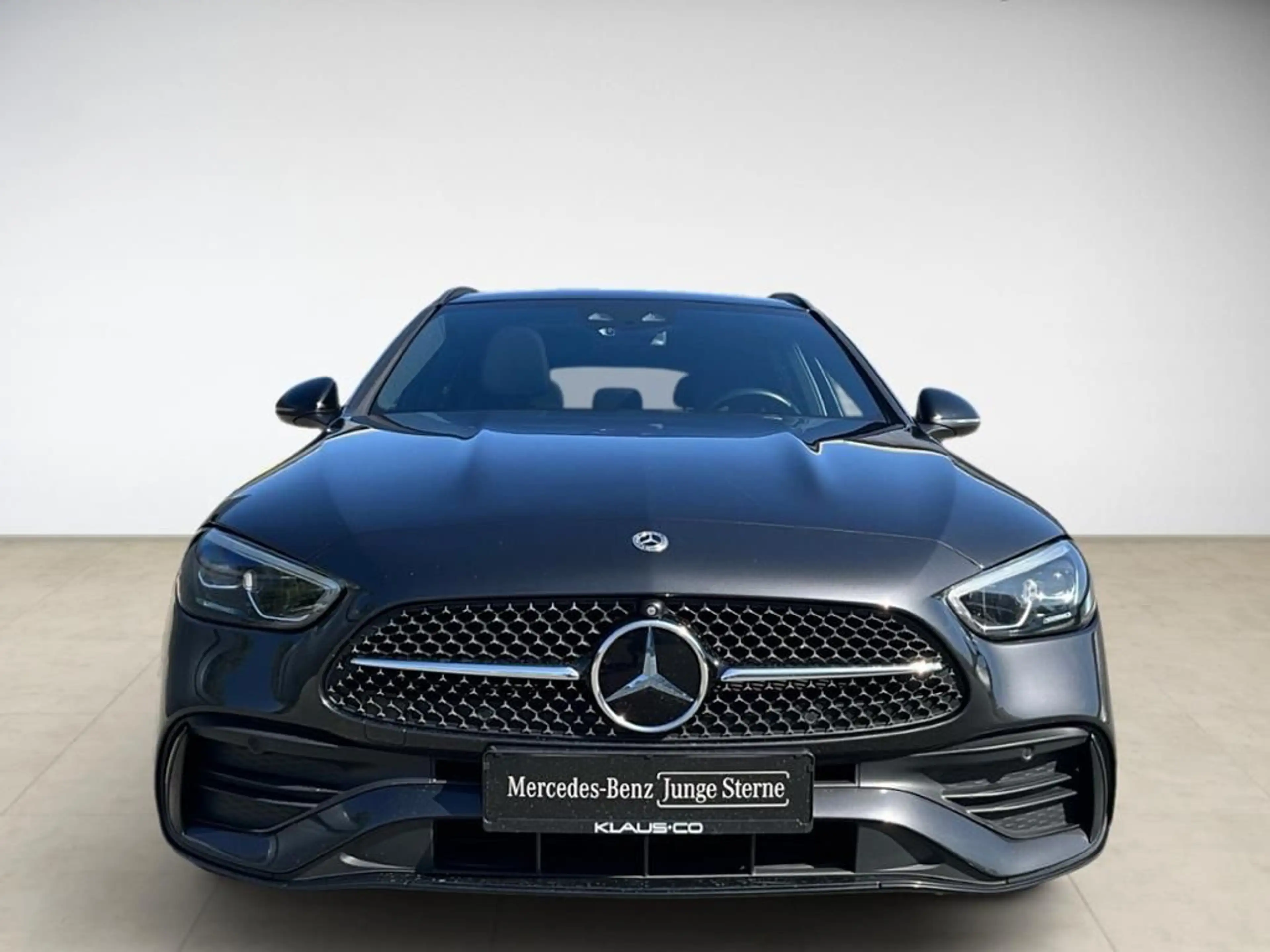 Mercedes-Benz C 300 e T AMG Style 360 ACC AHK AUT Kam. KeyLess — photo 2