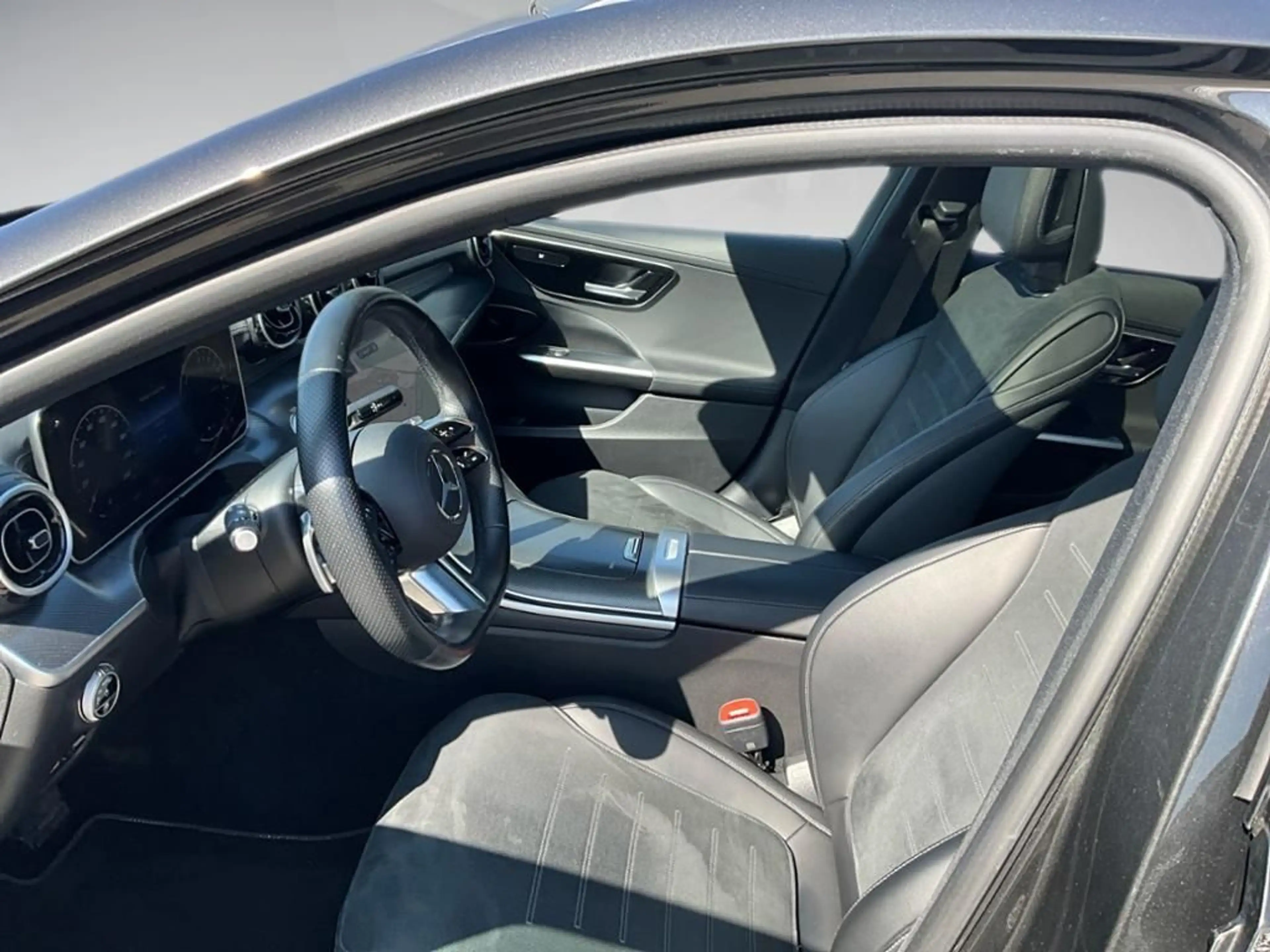 Mercedes-Benz C 300 e T AMG Style 360 ACC AHK AUT Kam. KeyLess — photo 10