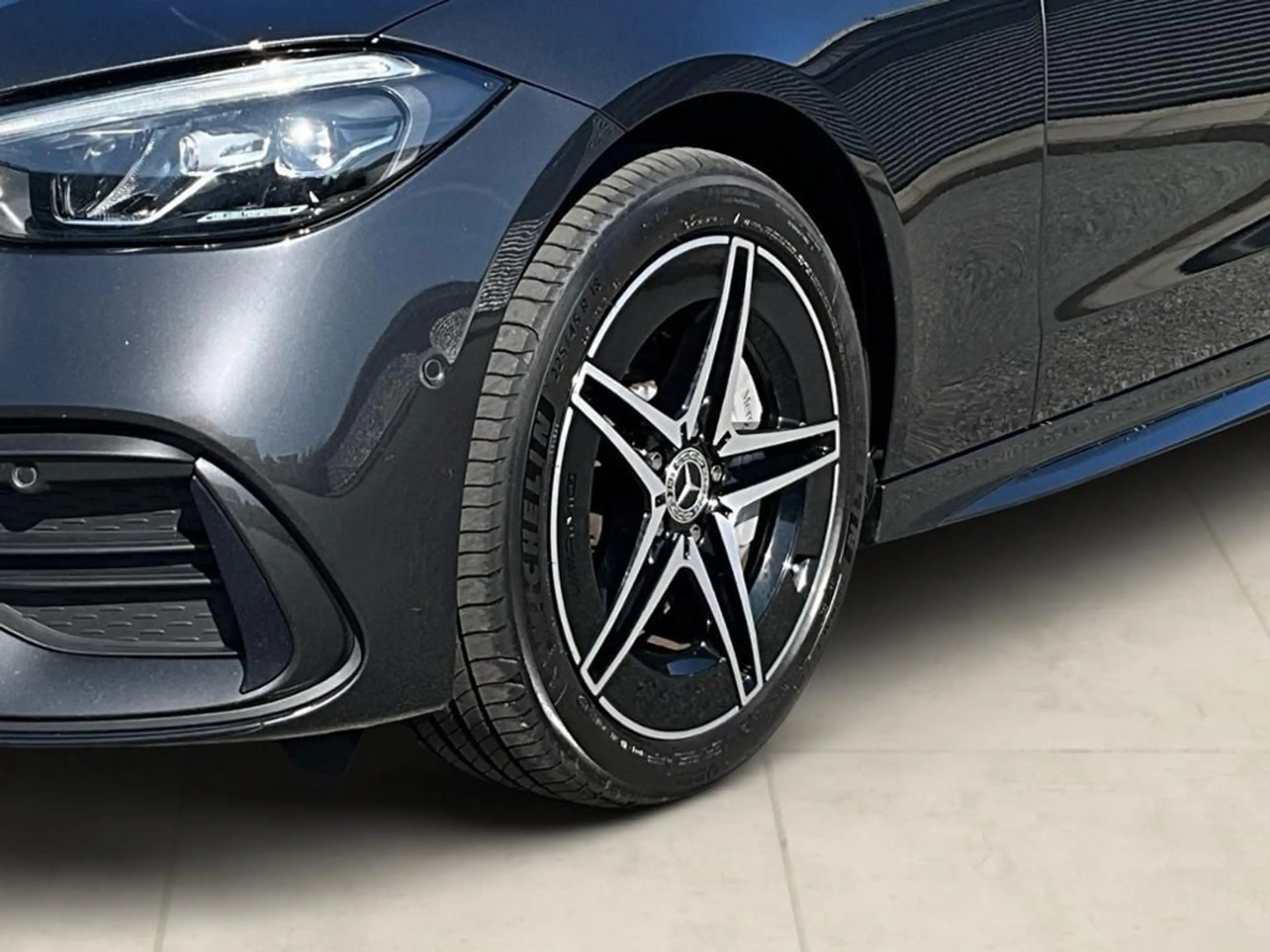 Mercedes-Benz C 300 e T AMG Style 360 ACC AHK AUT Kam. KeyLess — photo 8