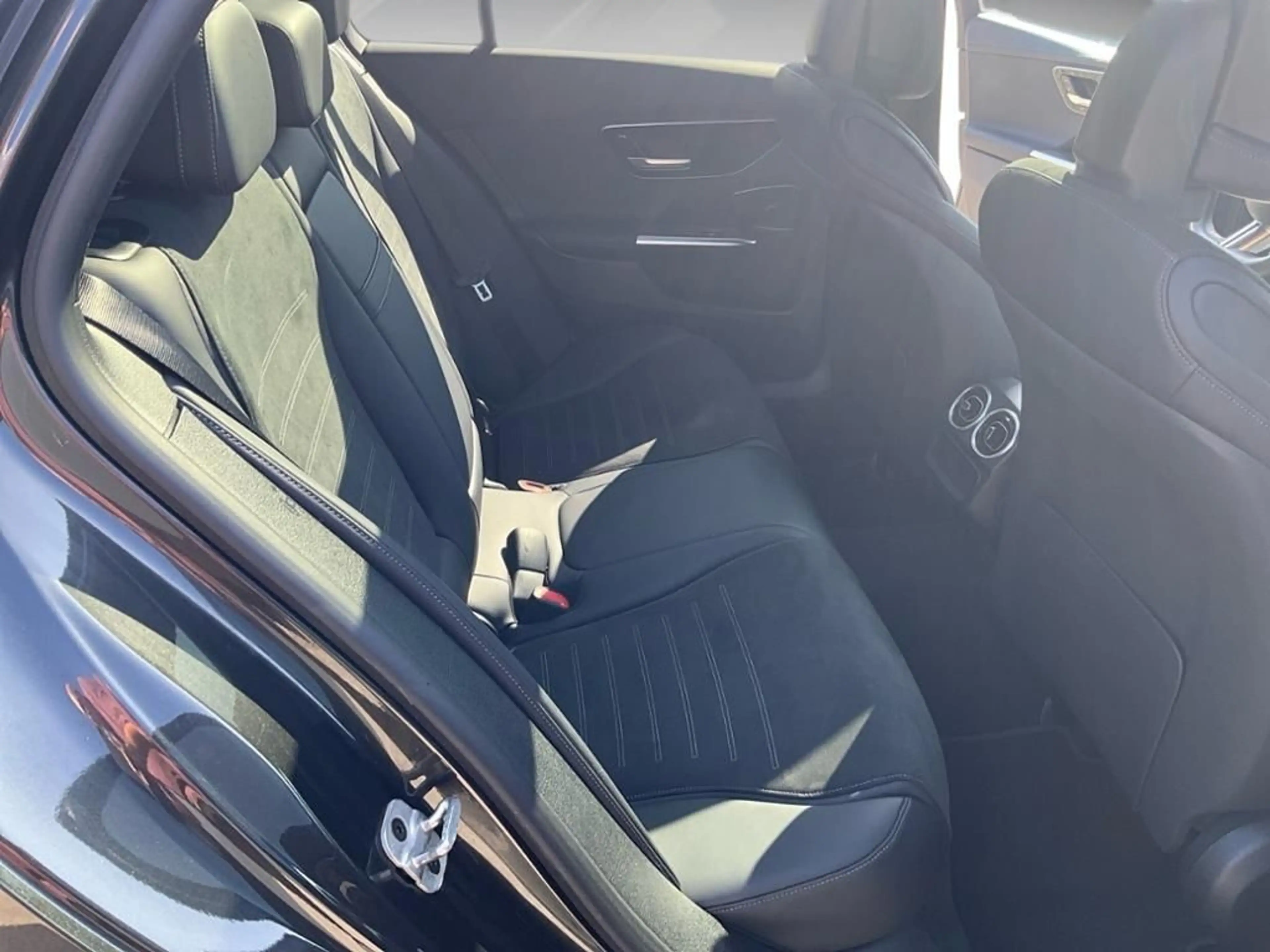 Mercedes-Benz C 300 e T AMG Style 360 ACC AHK AUT Kam. KeyLess — photo 13