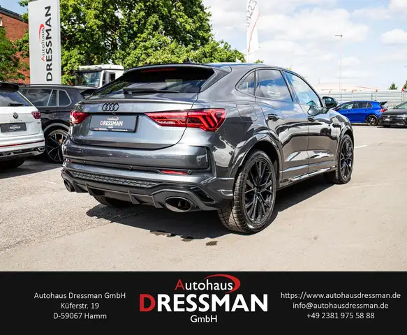 Audi RS Q3 view 4