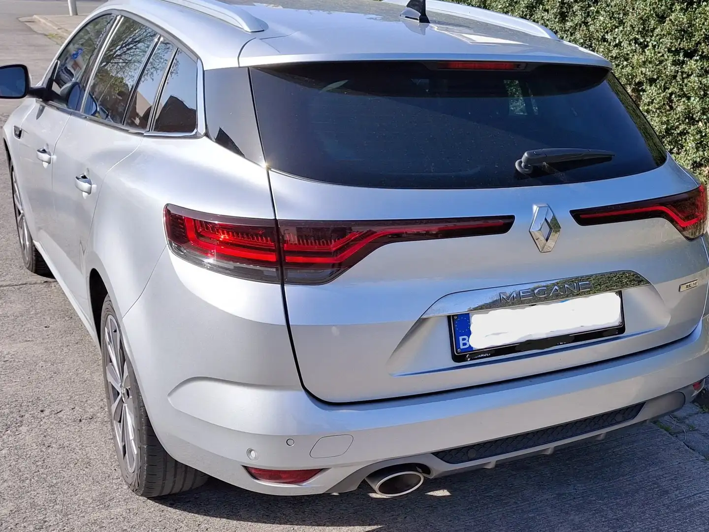 Renault Megane Megane Grandtour TCe 160 GPF EDC R.S. LINE Zilver - 2