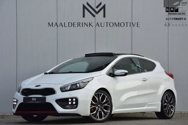 Kia Ceed / cee'd 1.6 GDI 204 pk GT Panodak, Keyless, Camera, Navi,