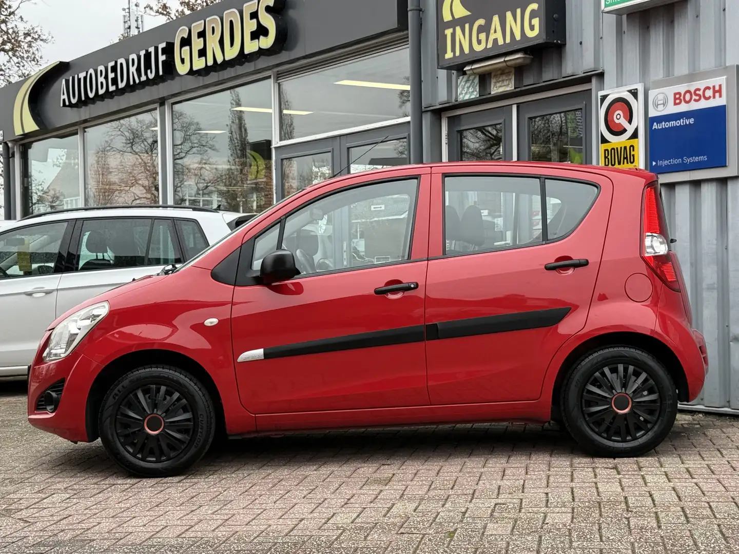 Suzuki Splash 1.0 VVT | NAVI | BLUETOOTH | HOGE  ZIT | Rojo - 2