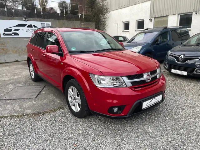 Fiat Freemont Freemont 2.4 16V VVT Automatik Lounge