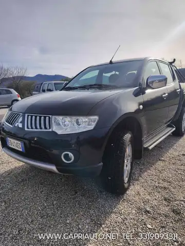 Mitsubishi L200 d.cab 2.5 di-d Invite