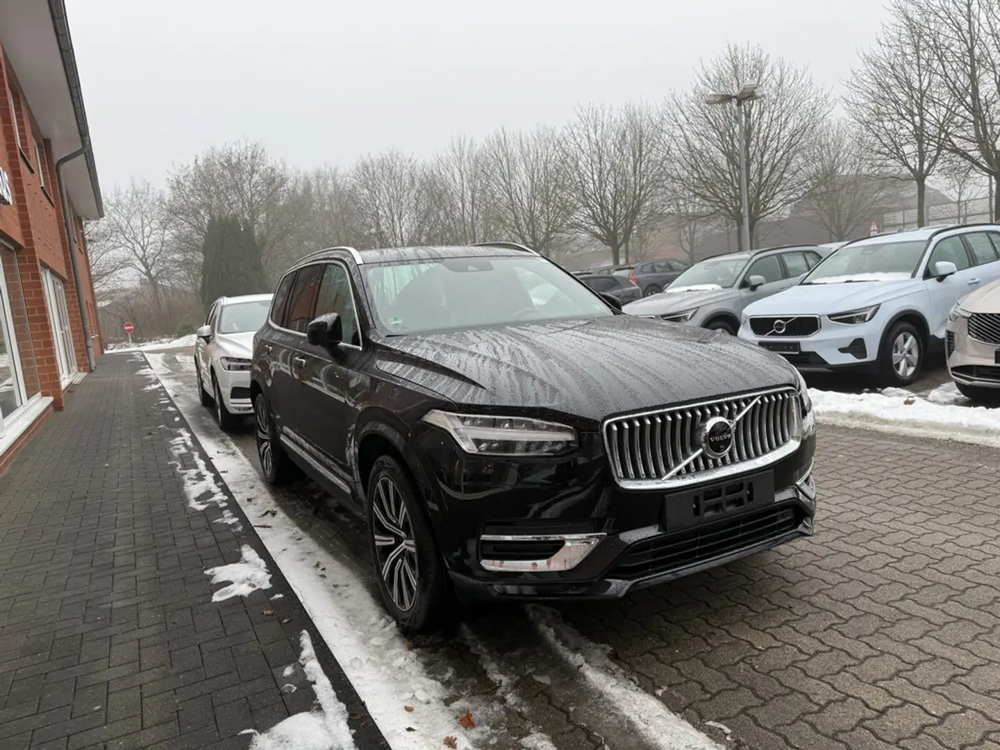 Volvo XC90 B5 AWD Inscription Schwarz - 1