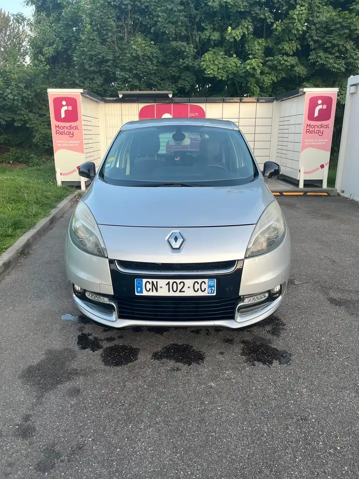 Renault Scenic III dCi 150 FAP Initiale A